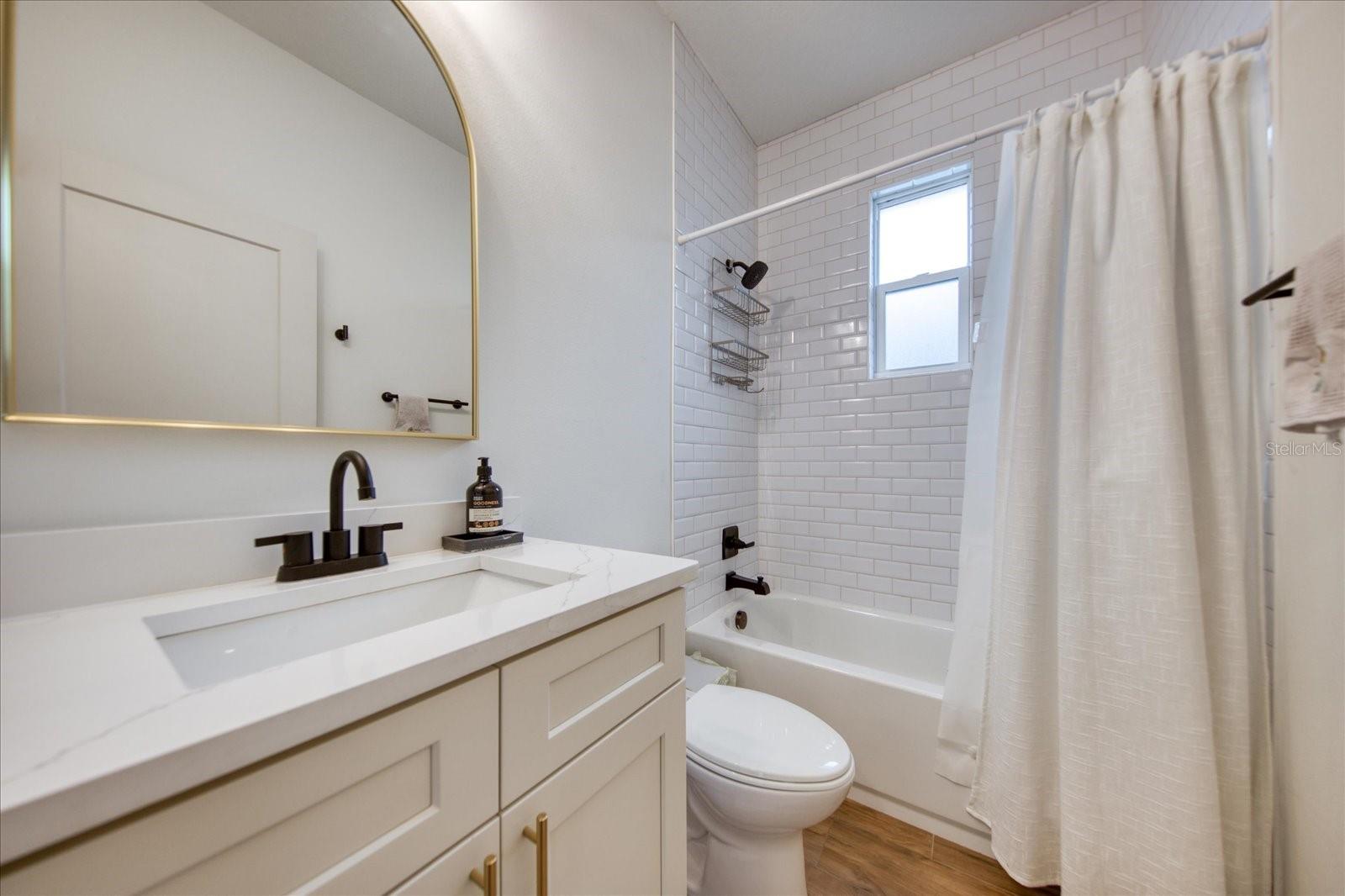 Image 15 of 30 For 1518 Diana Street