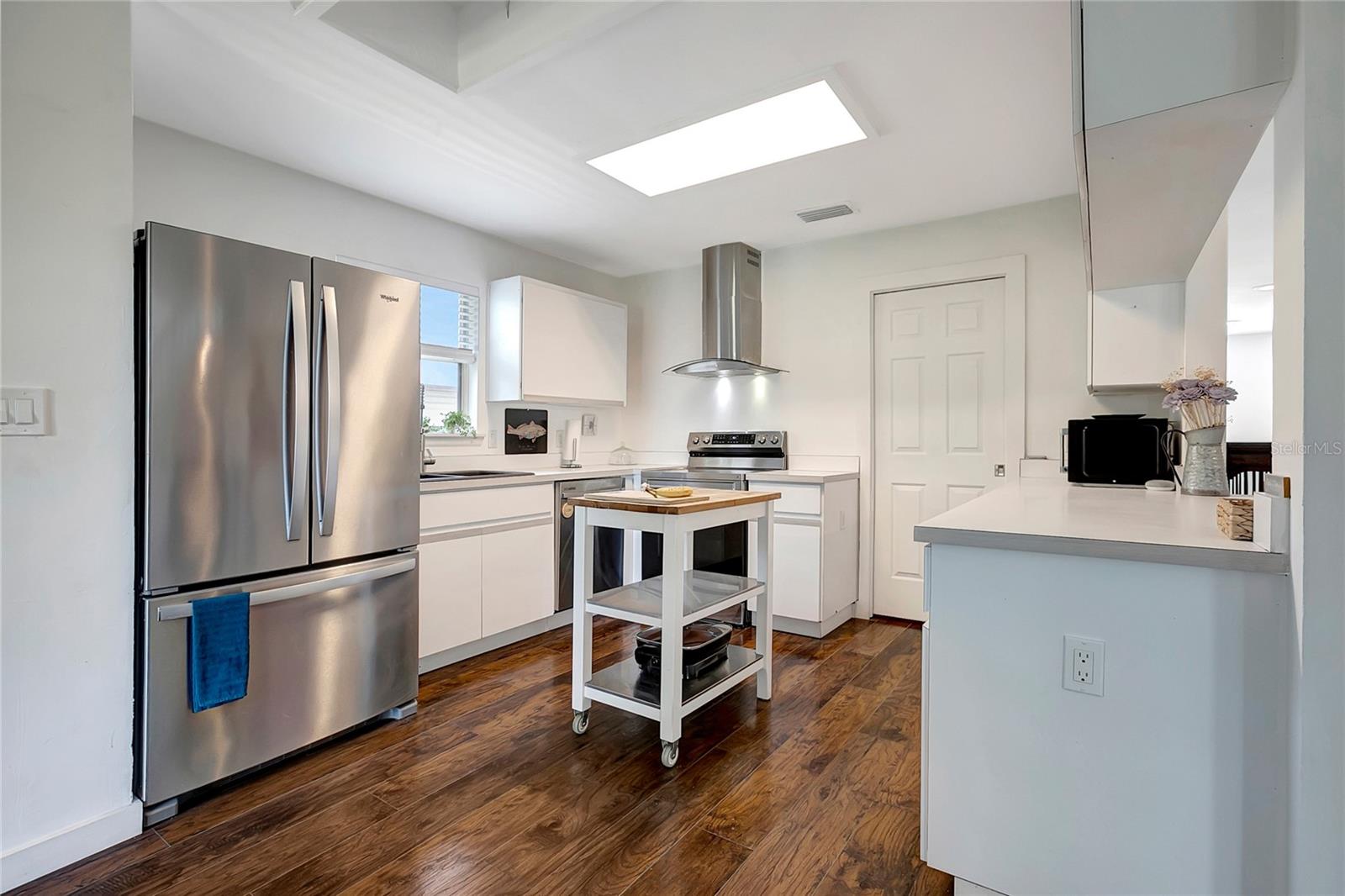 Image 10 of 47 For 13974 75th Avenue