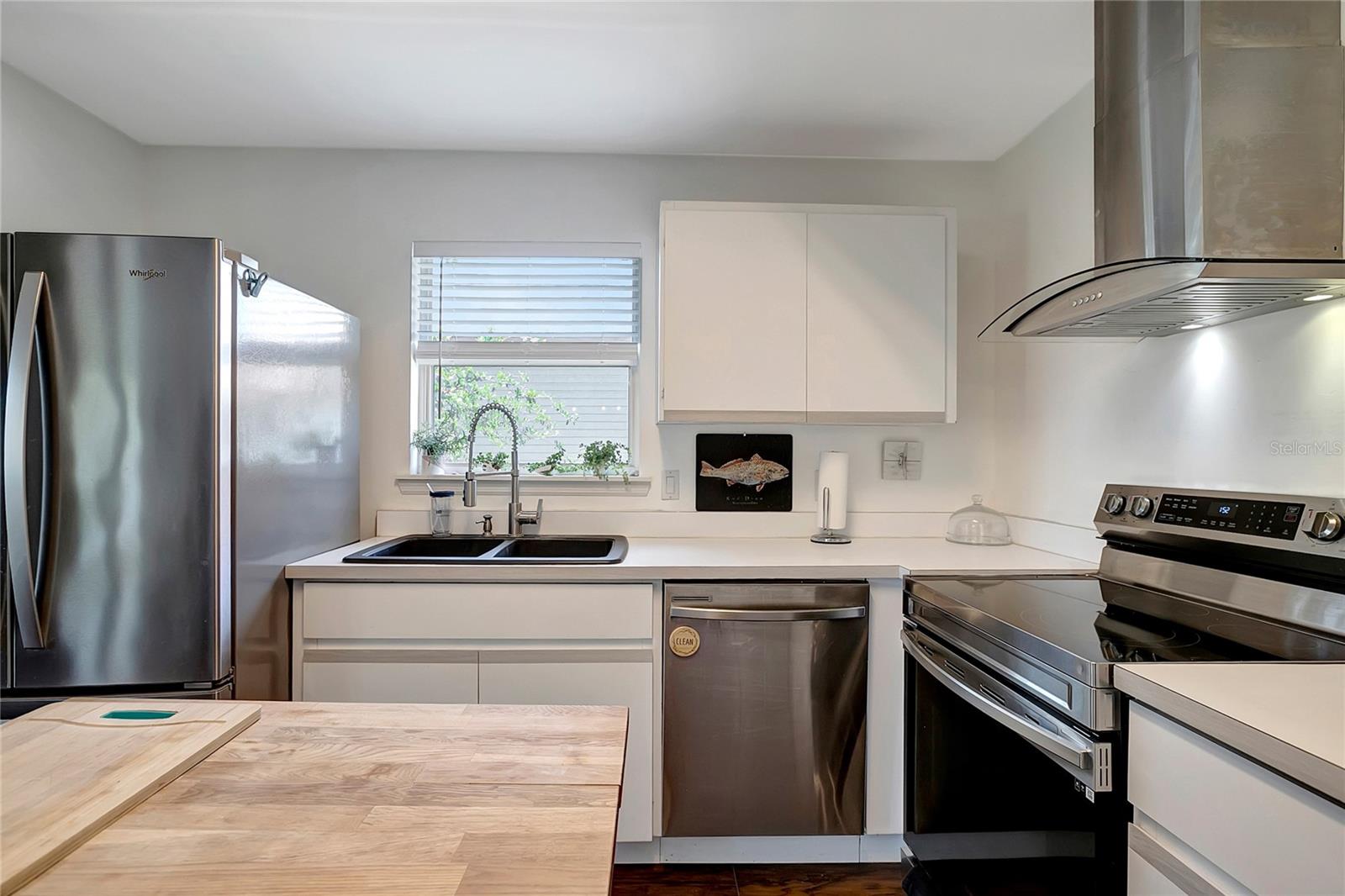 Image 12 of 47 For 13974 75th Avenue