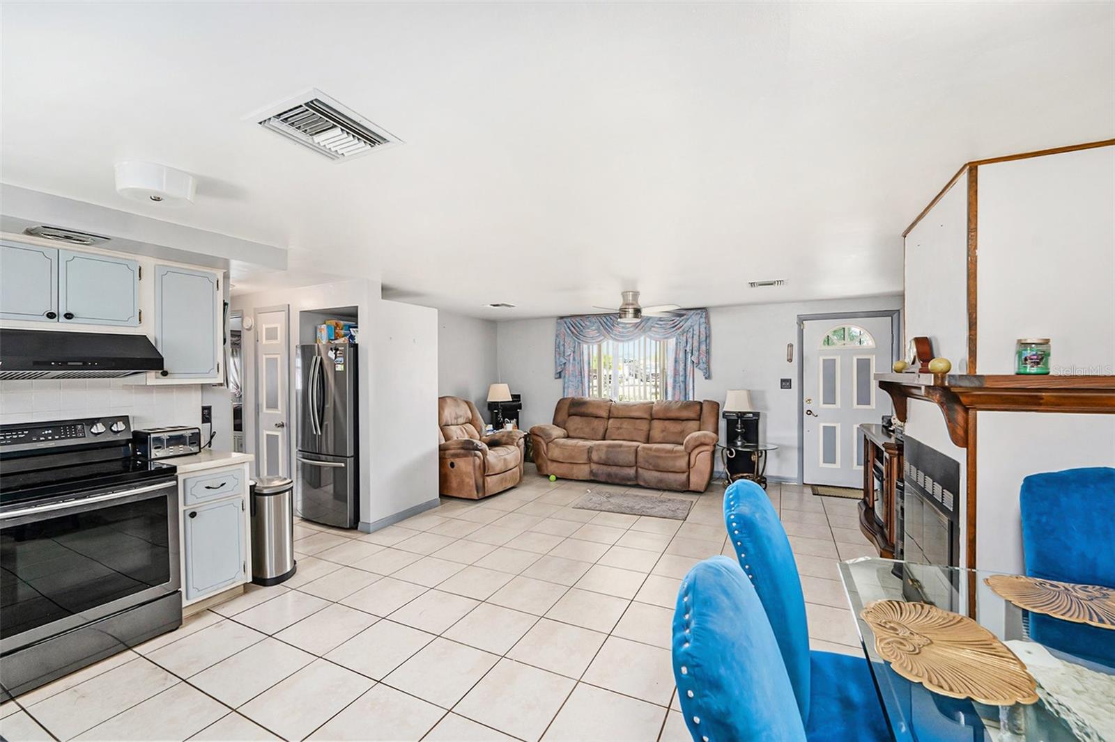 Image 4 of 25 For 10737 Scenic Drive