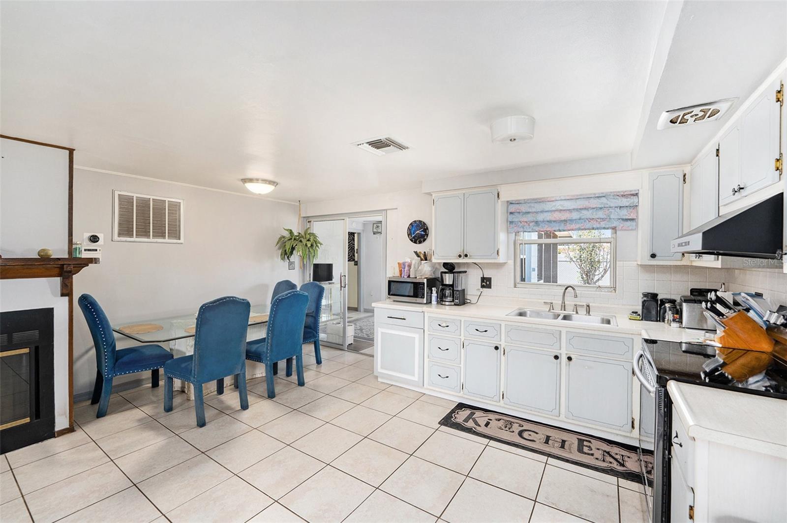 Image 5 of 25 For 10737 Scenic Drive