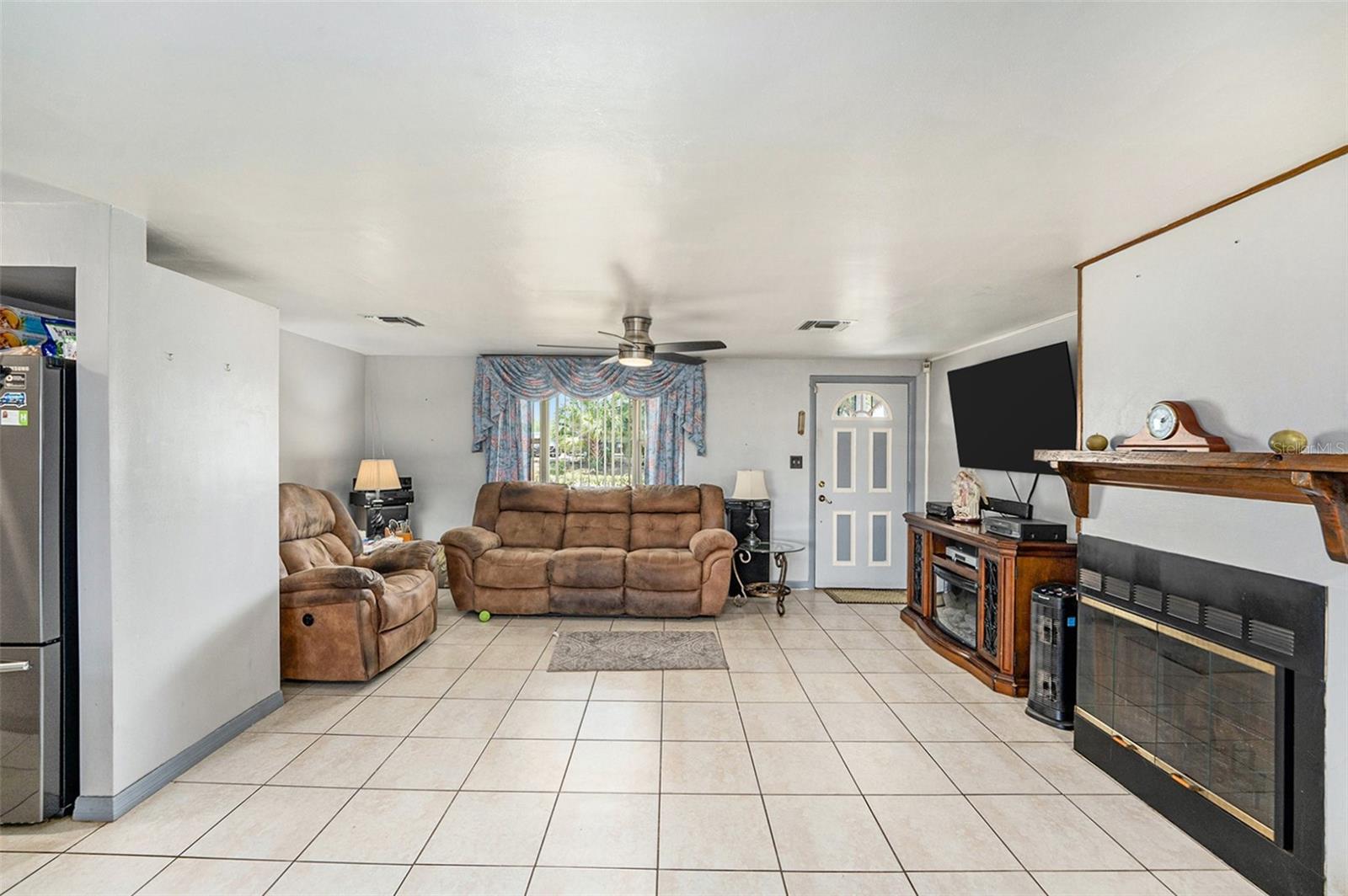 Image 8 of 25 For 10737 Scenic Drive