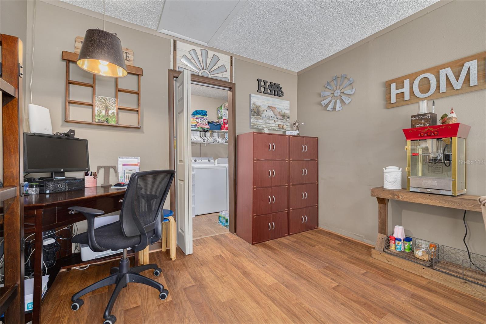 Image 10 of 26 For 2153 Catalina Drive N