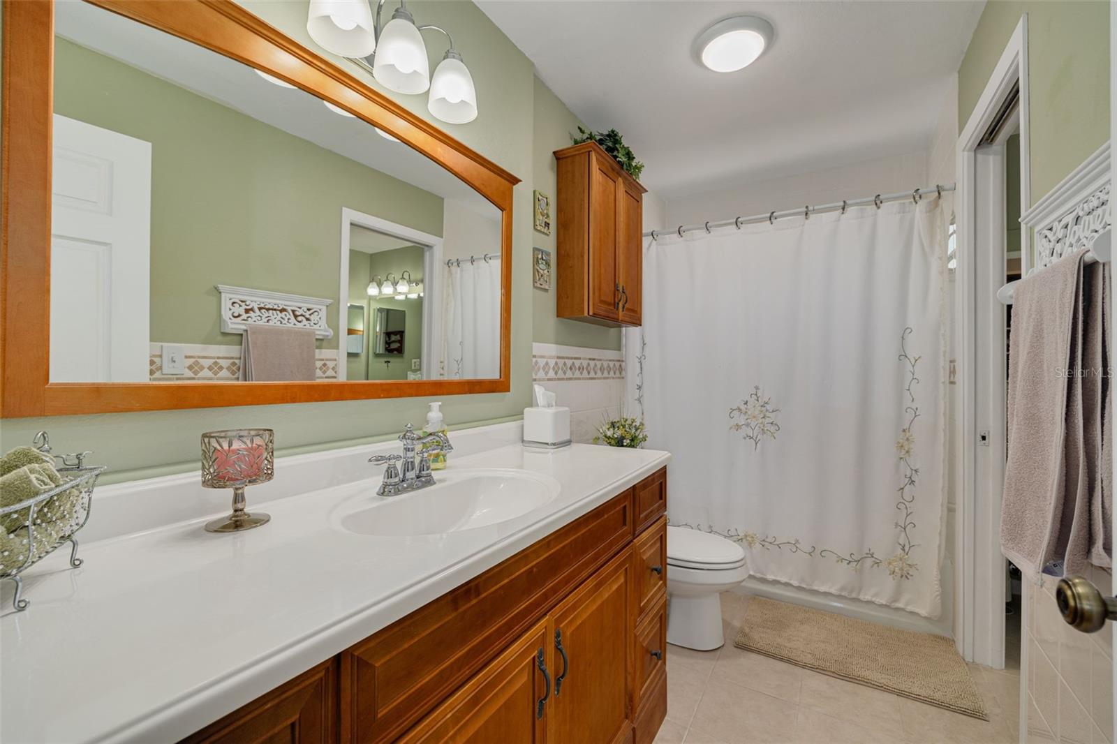 Image 16 of 26 For 2153 Catalina Drive N