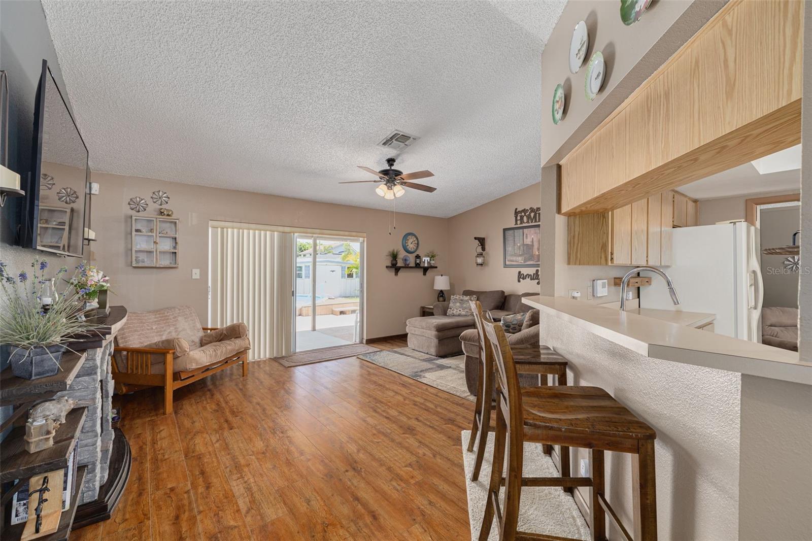 Image 2 of 26 For 2153 Catalina Drive N