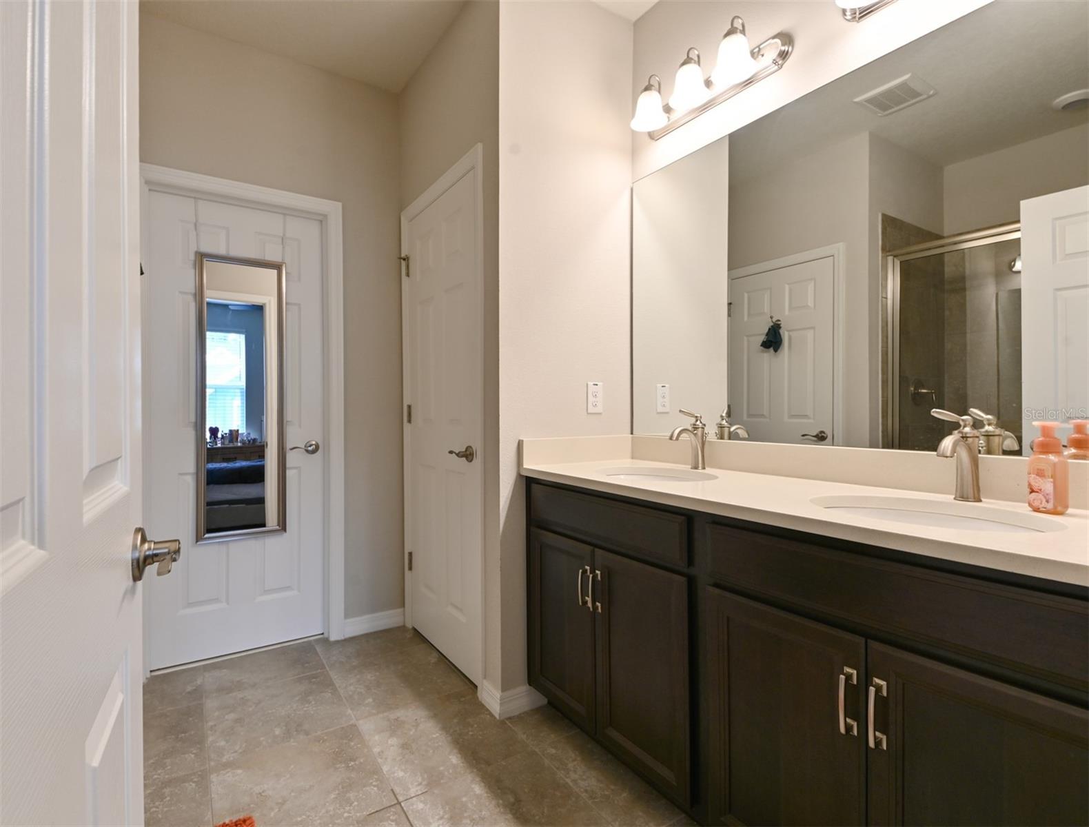Image 10 of 25 For 2876 Grand Kemerton Place