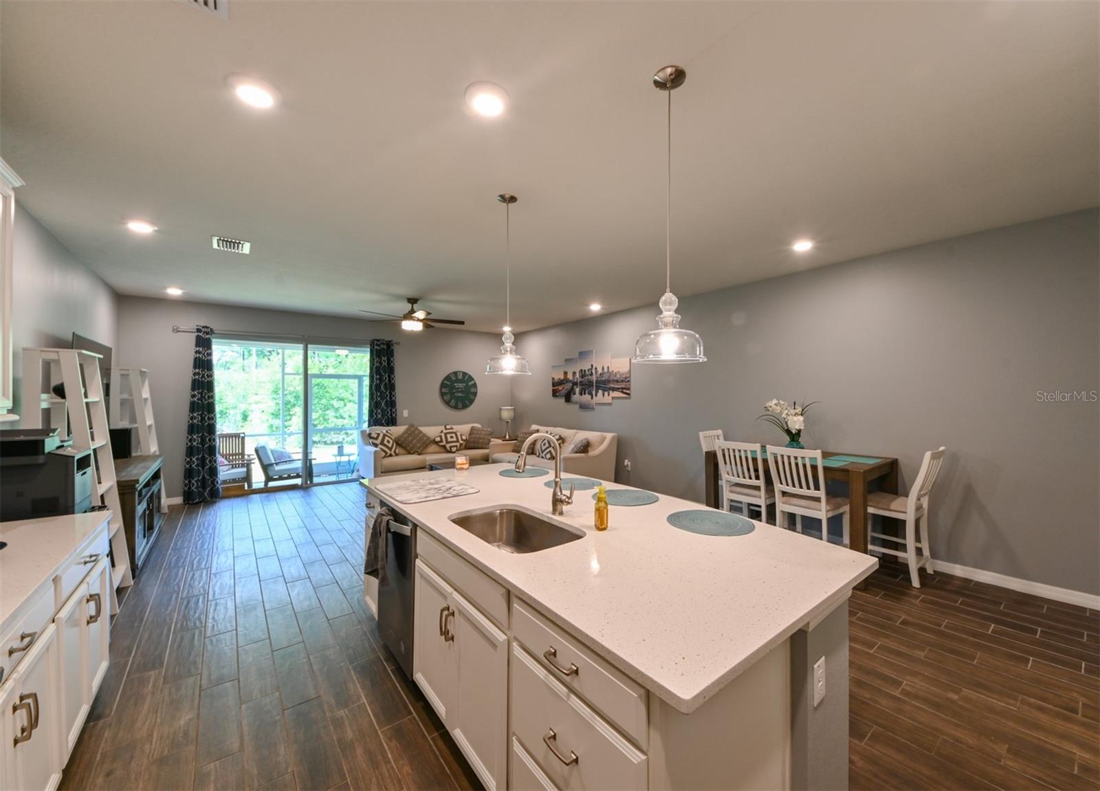 Image 4 of 25 For 2876 Grand Kemerton Place