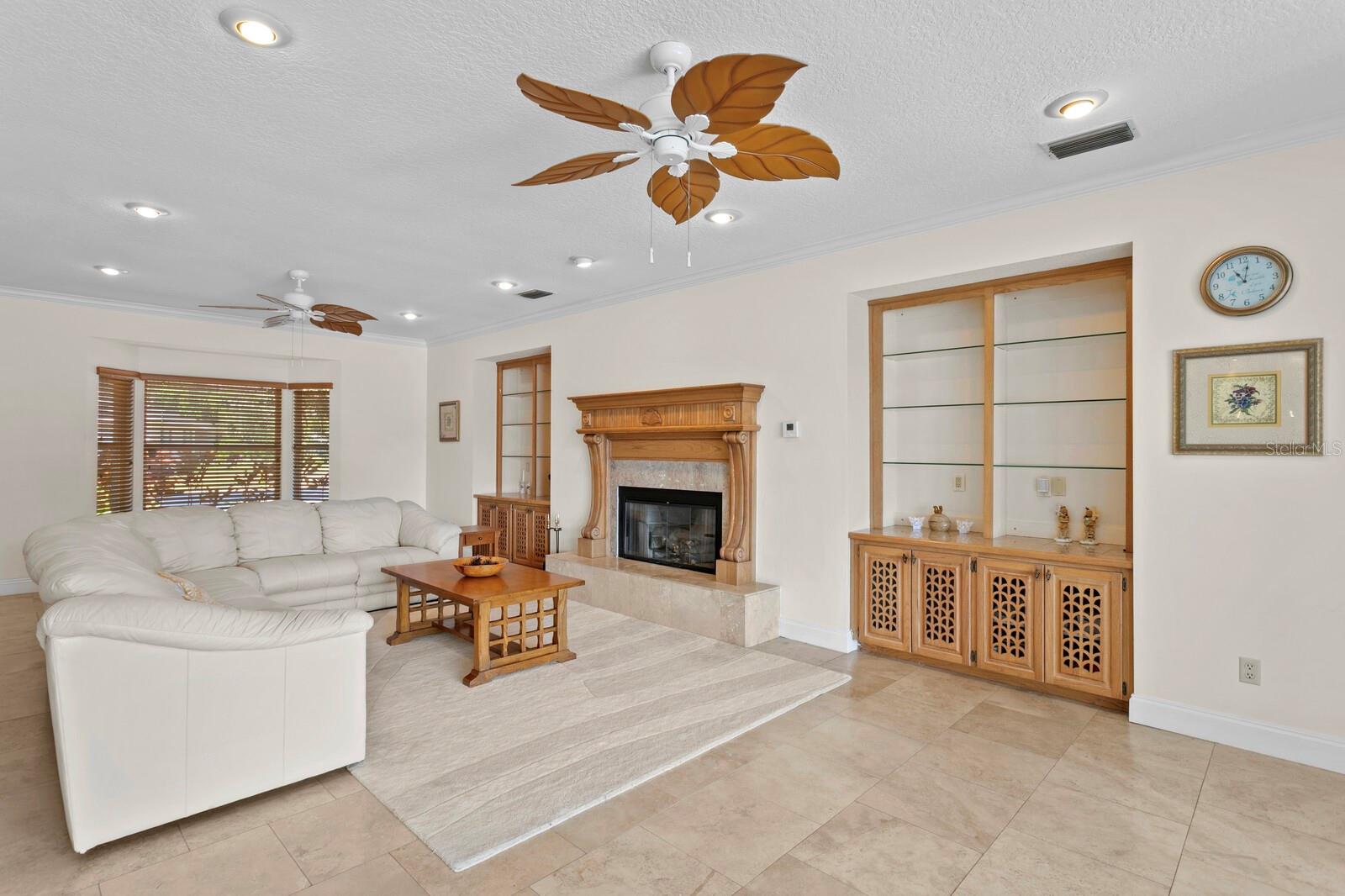 Image 10 of 78 For 13548 Lake Magdalene Drive