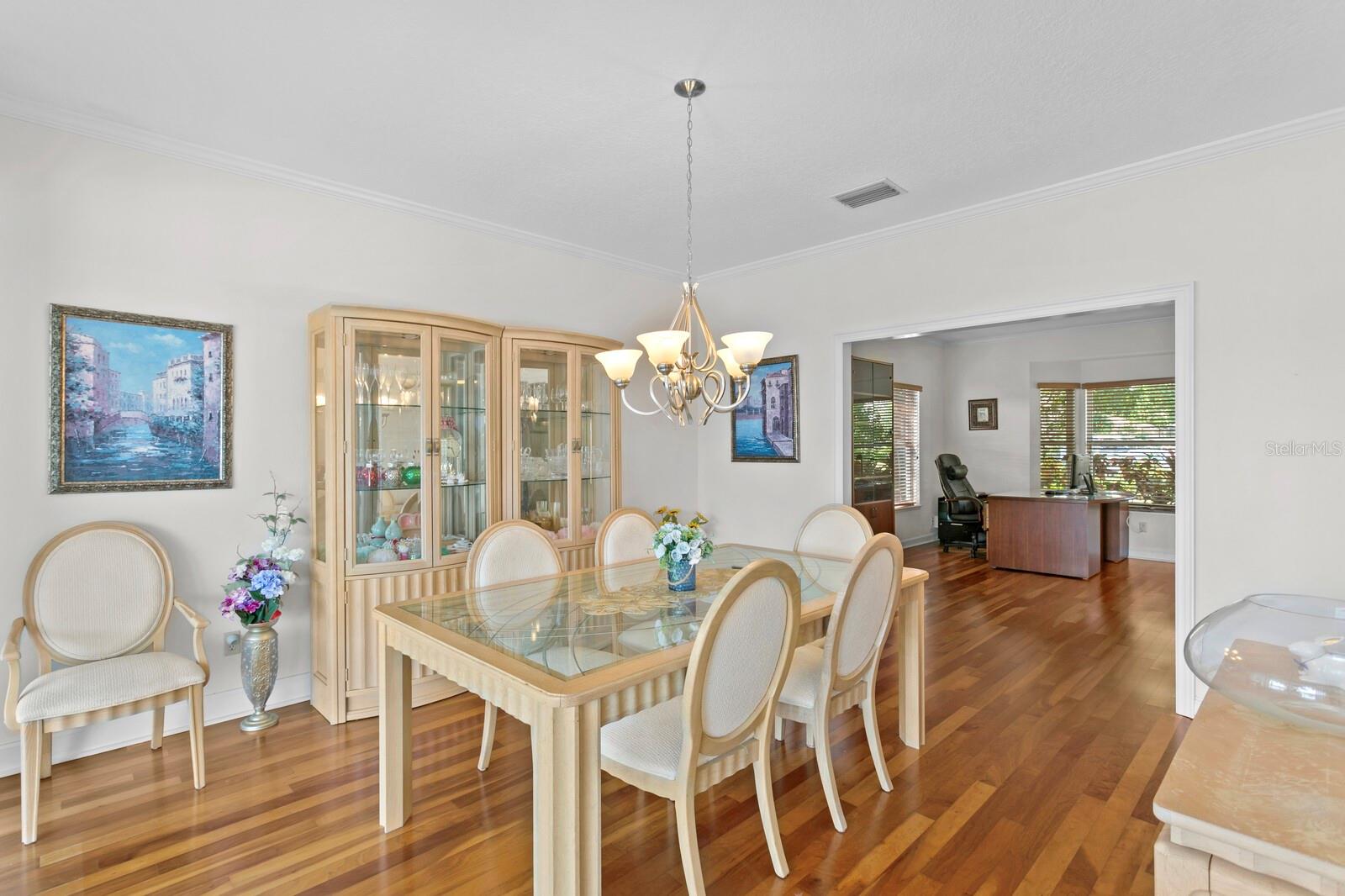 Image 5 of 78 For 13548 Lake Magdalene Drive