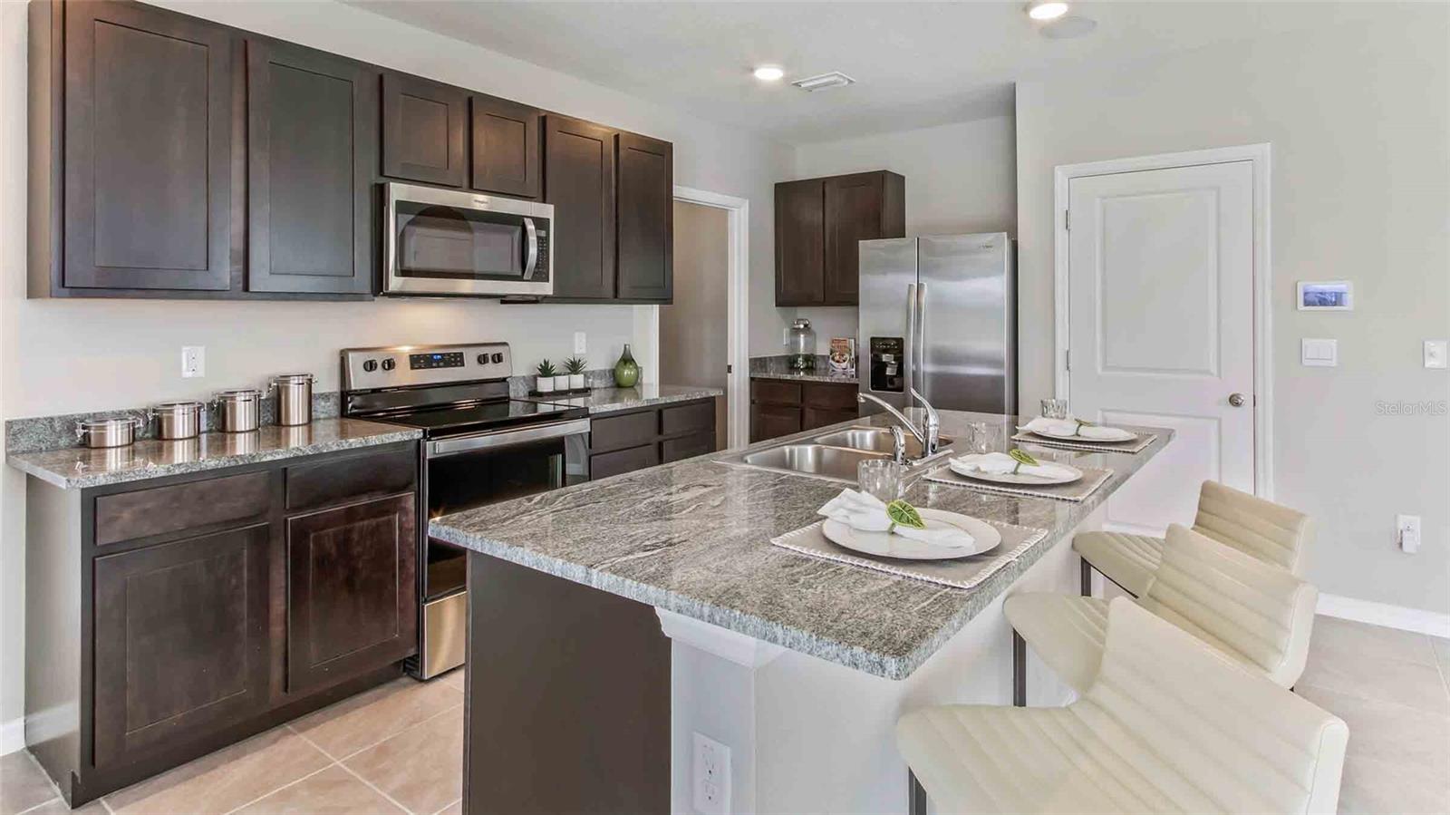 Image 4 of 17 For 36093 Sunflower Hill Drive