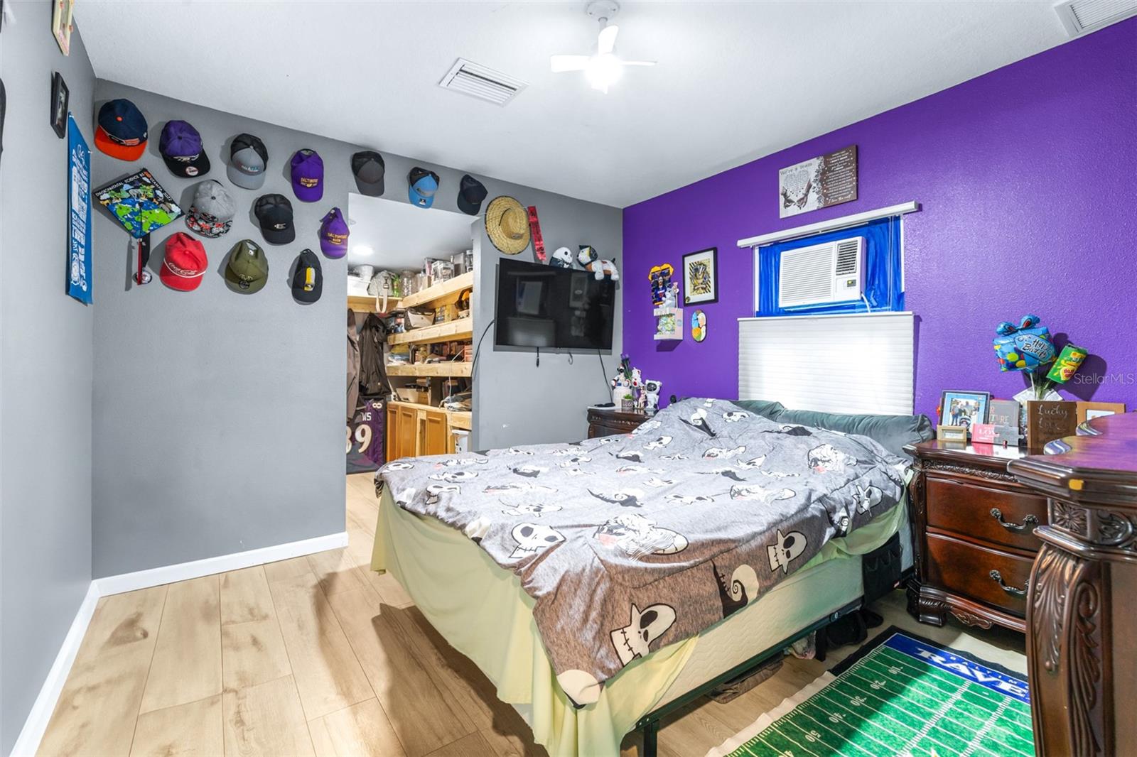 Listing photo id 12 for 5304 Cherry Ave