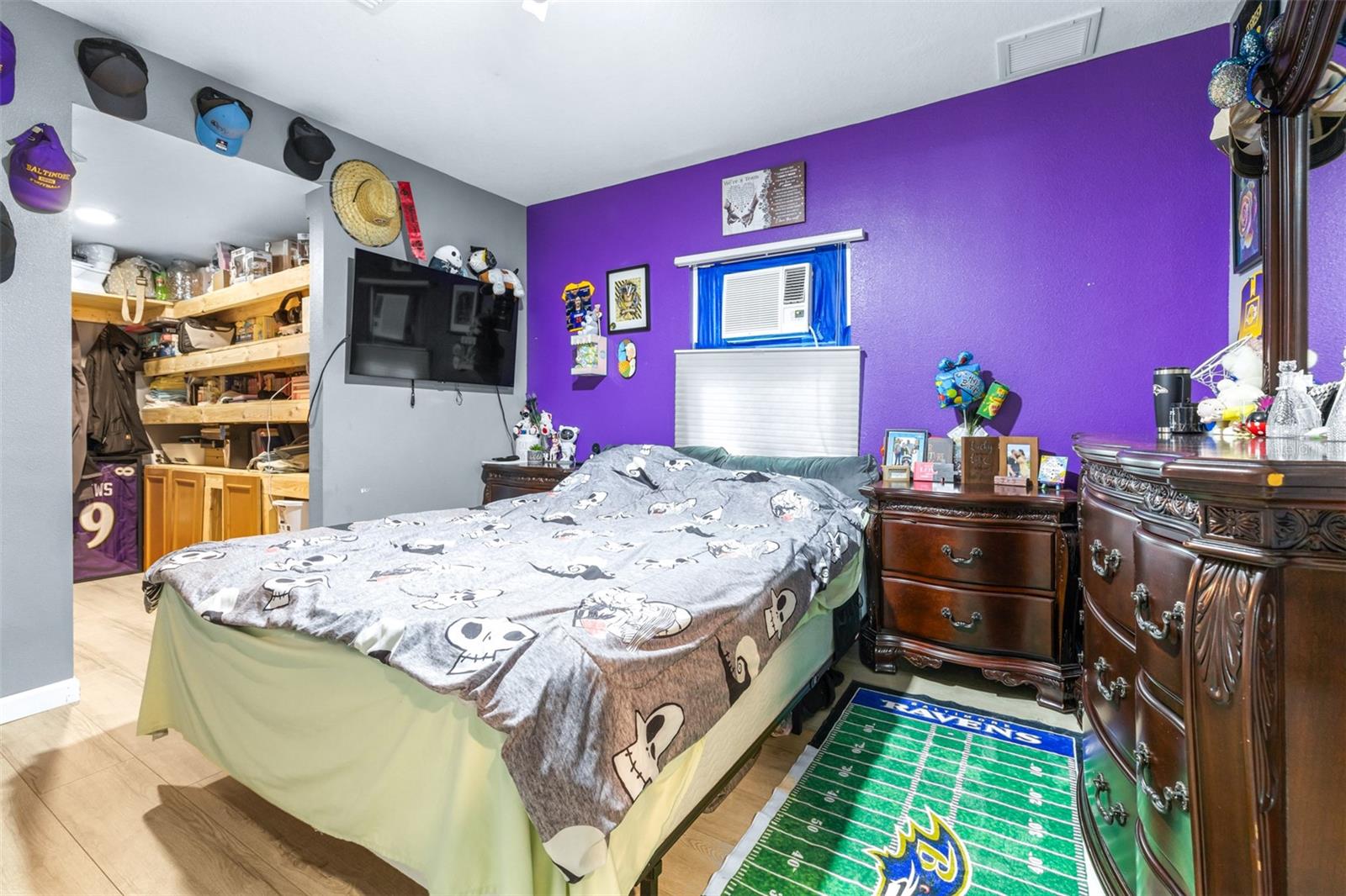 Listing photo id 13 for 5304 Cherry Ave