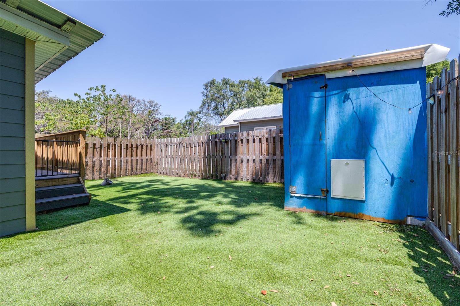 Listing photo id 23 for 5304 Cherry Ave