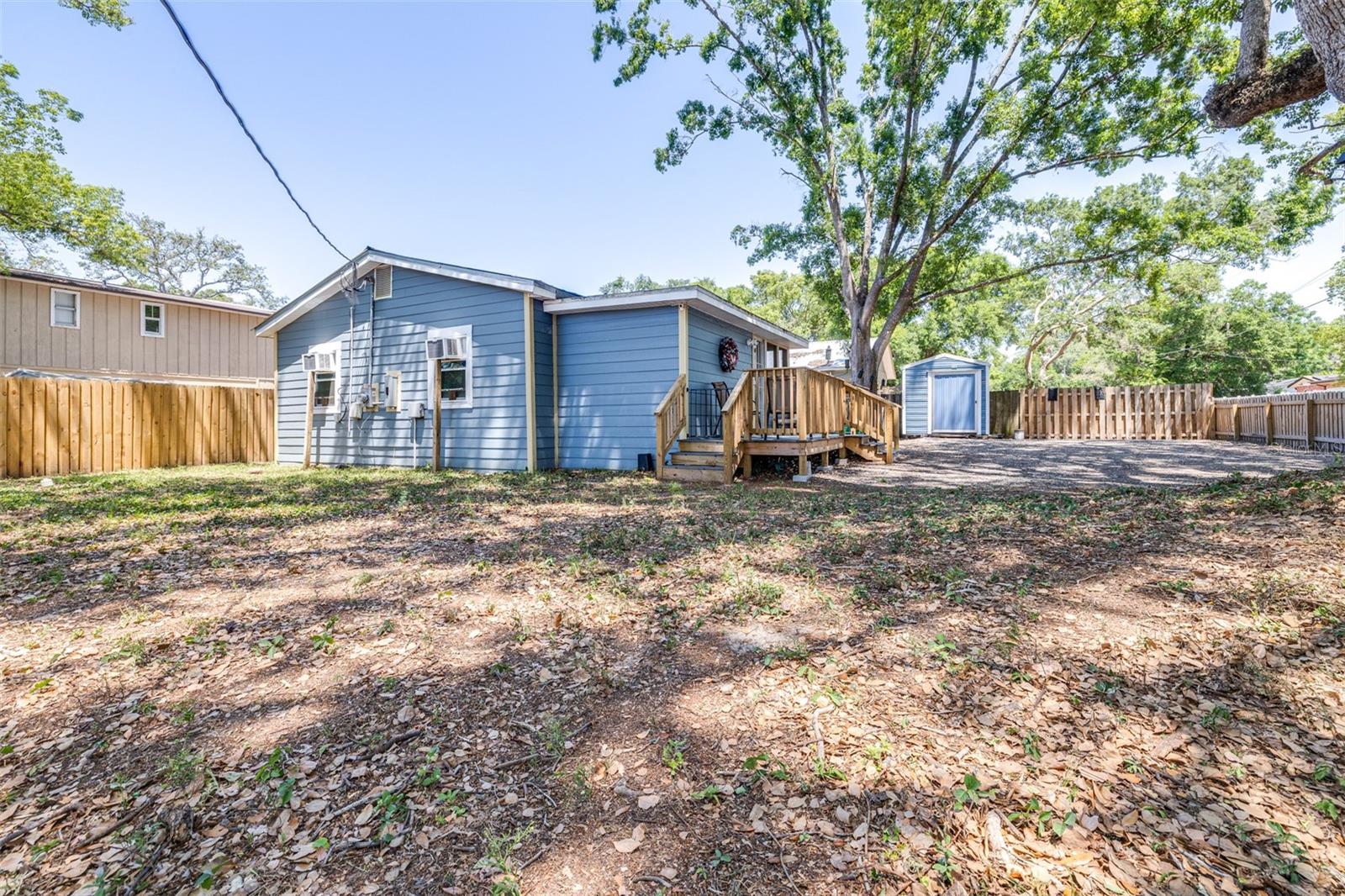 Listing photo id 32 for 5304 Cherry Ave