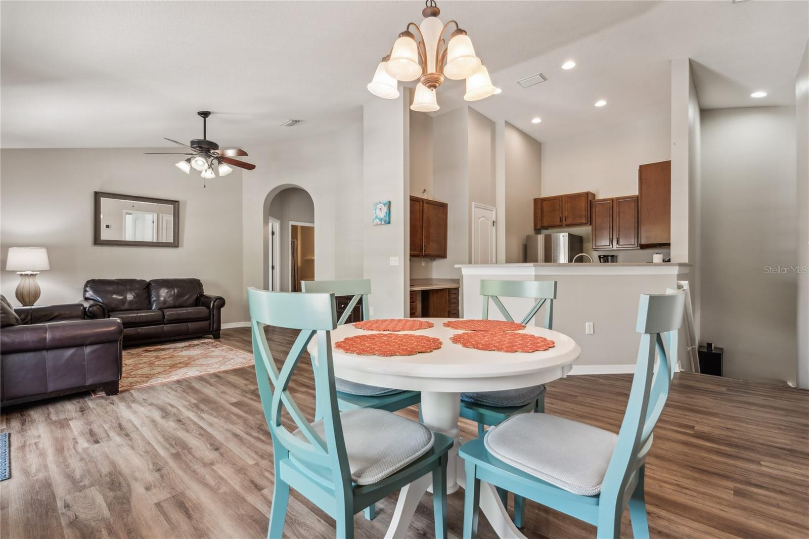Image 3 of 24 For 5534 Kinglethill Drive