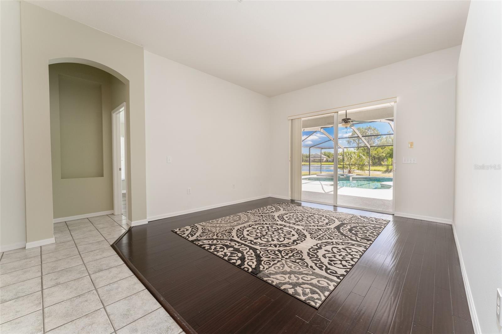 Image 10 of 82 For 6218 Bridgevista Drive