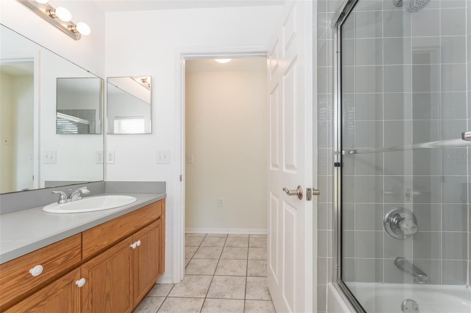Image 37 of 82 For 6218 Bridgevista Drive