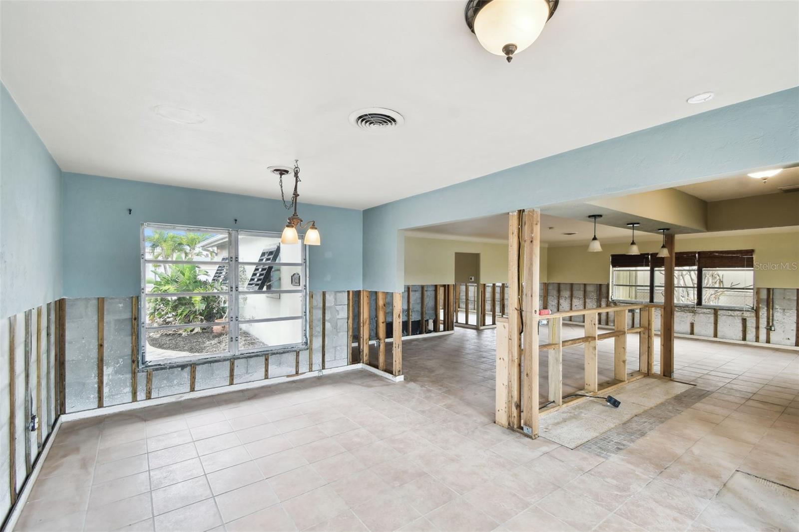 Image 30 of 74 For 11340 5th Street E