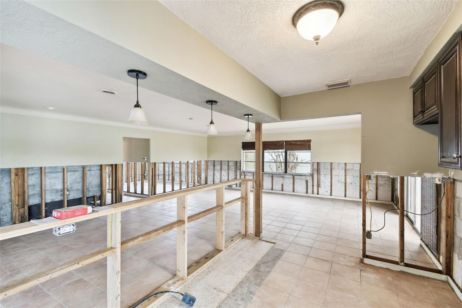 Image 34 of 74 For 11340 5th Street E