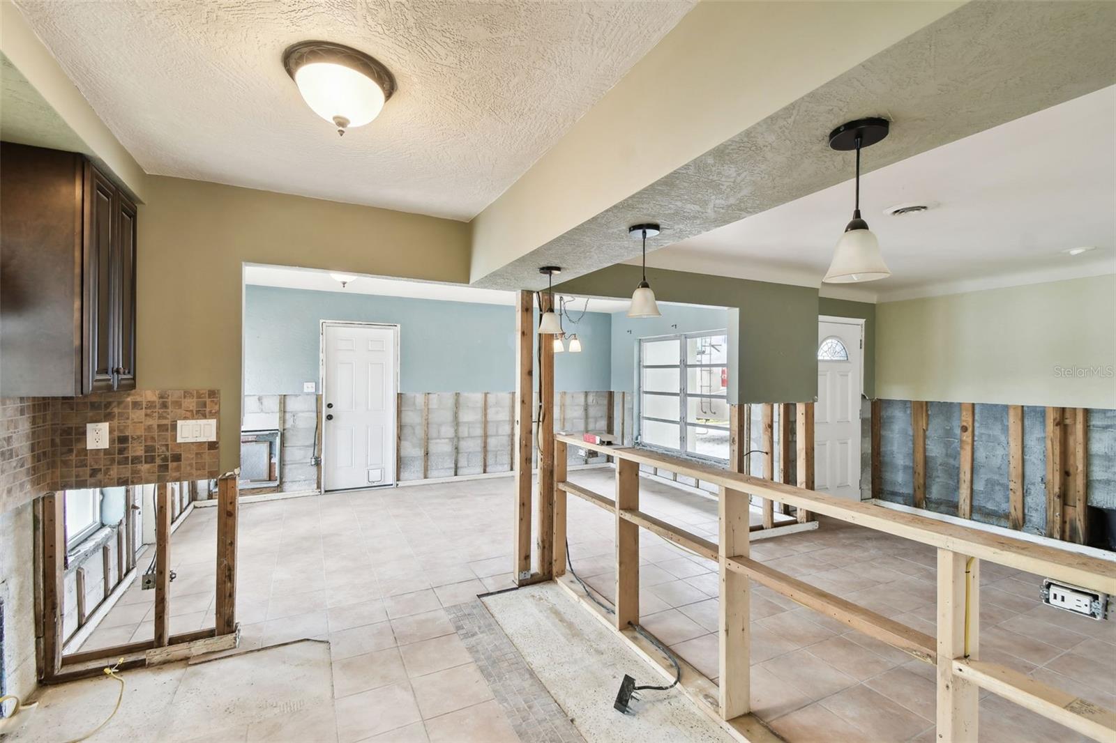 Image 36 of 74 For 11340 5th Street E