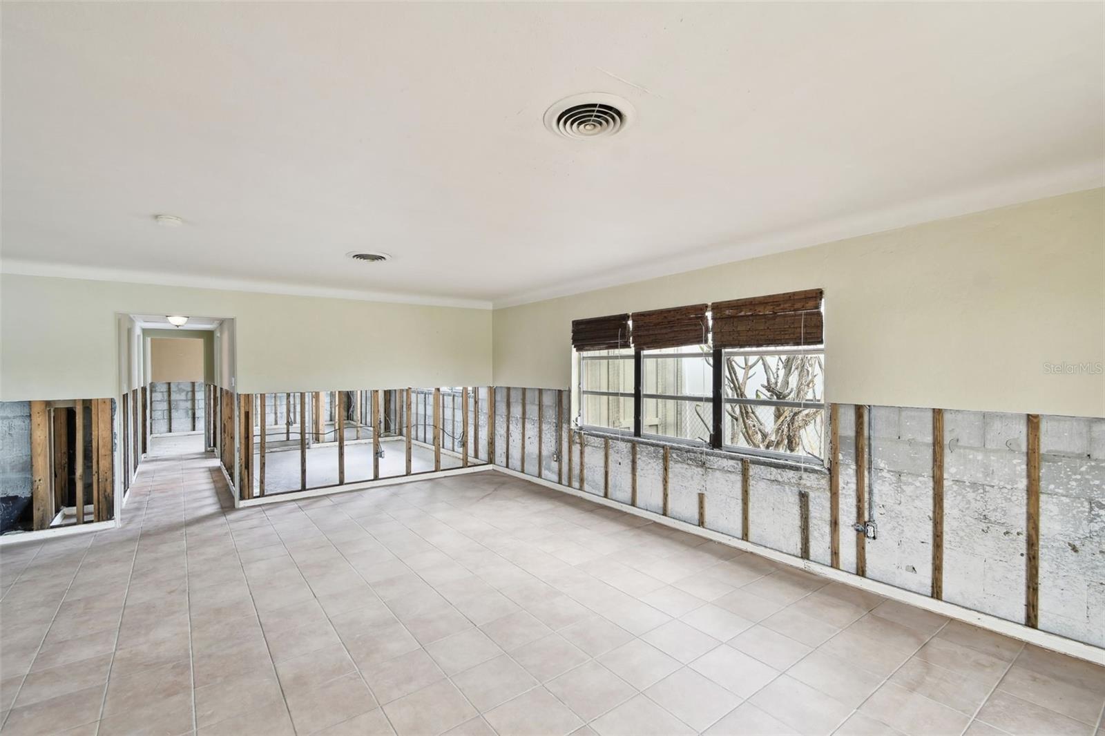 Image 37 of 74 For 11340 5th Street E