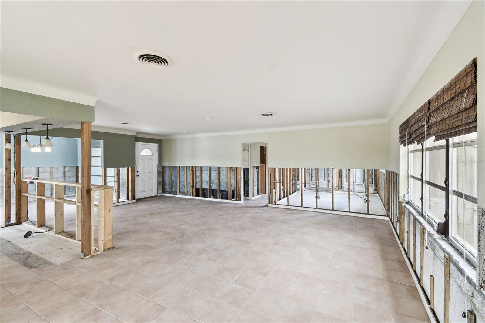 Image 38 of 74 For 11340 5th Street E