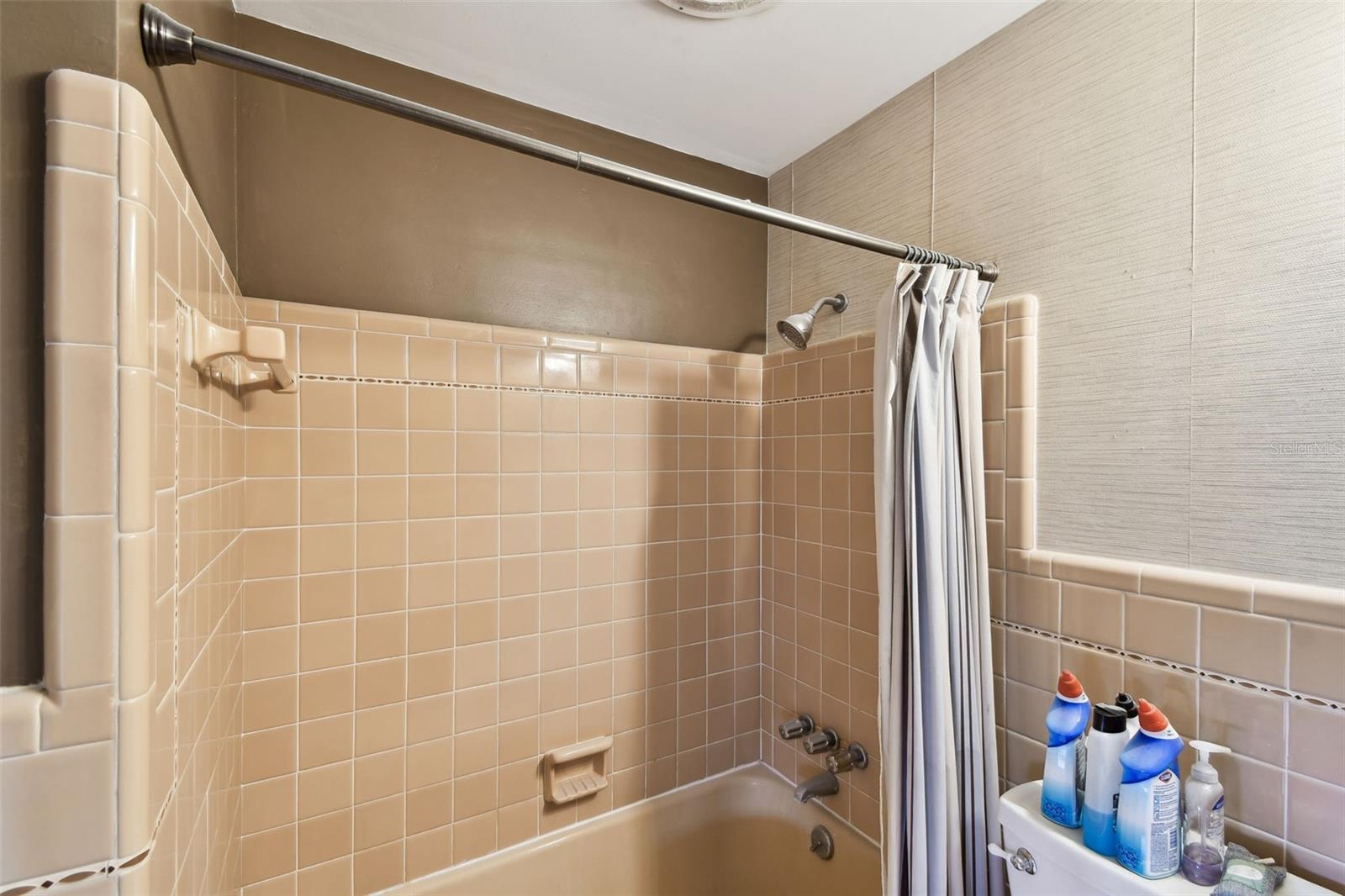 Image 43 of 74 For 11340 5th Street E