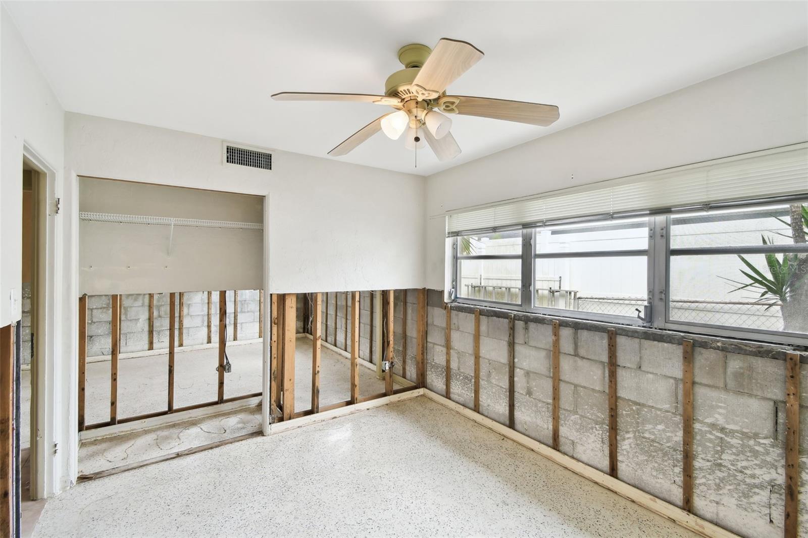 Image 46 of 74 For 11340 5th Street E