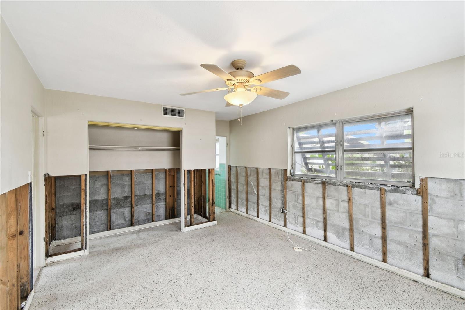 Image 54 of 74 For 11340 5th Street E