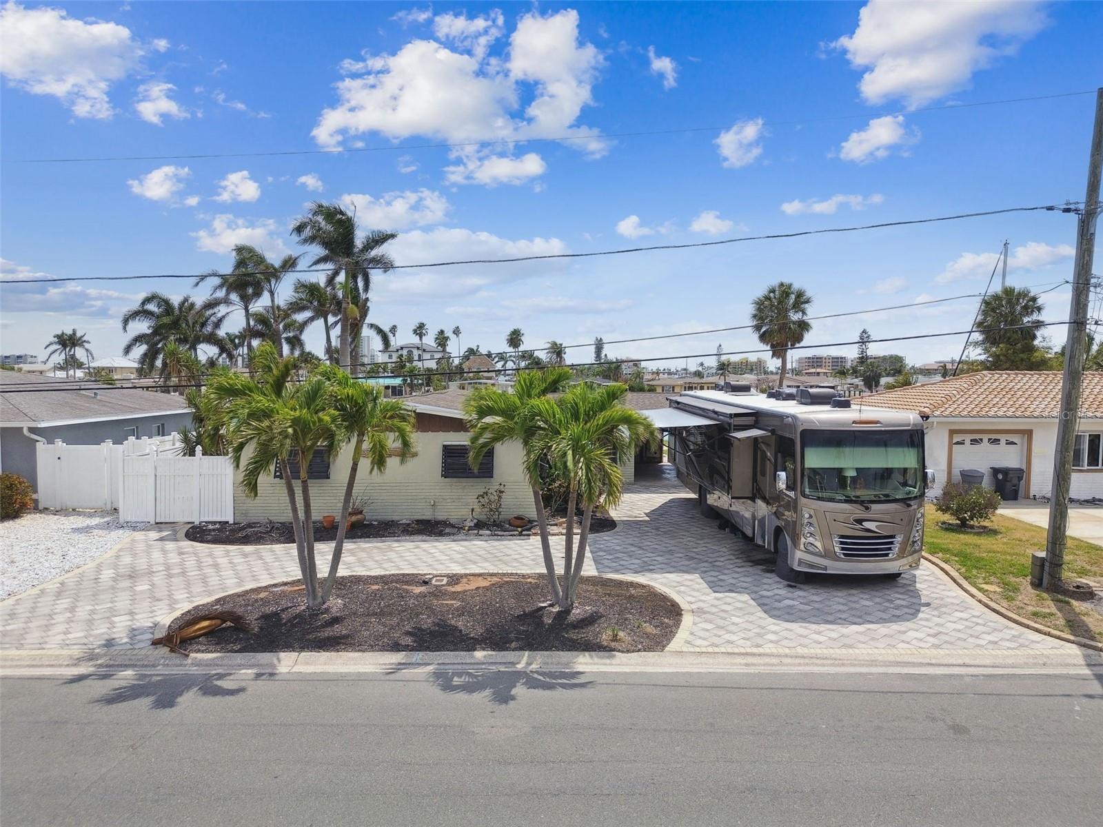 Image 61 of 74 For 11340 5th Street E