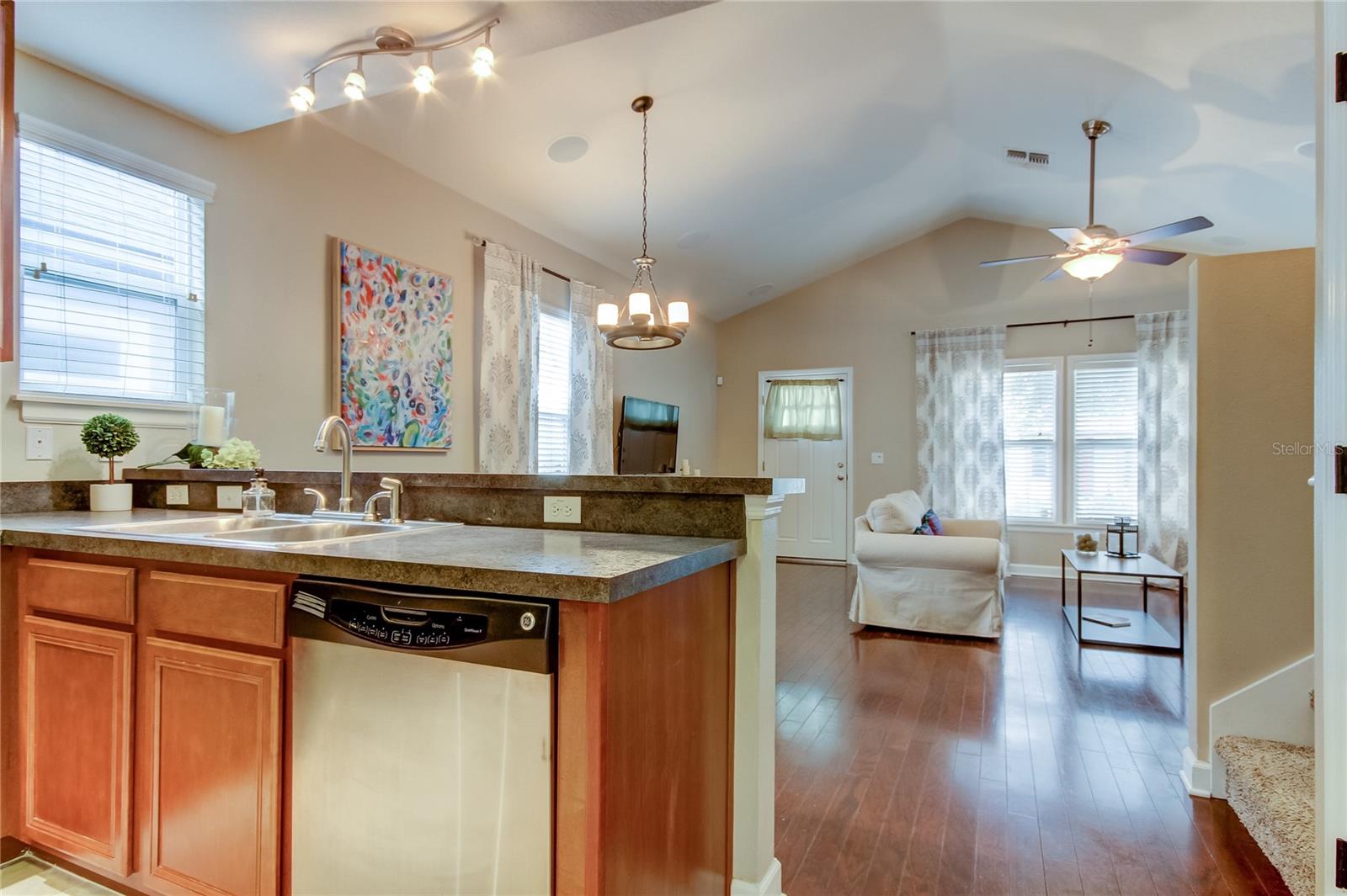 Image 11 of 30 For 2123 Spruce Street
