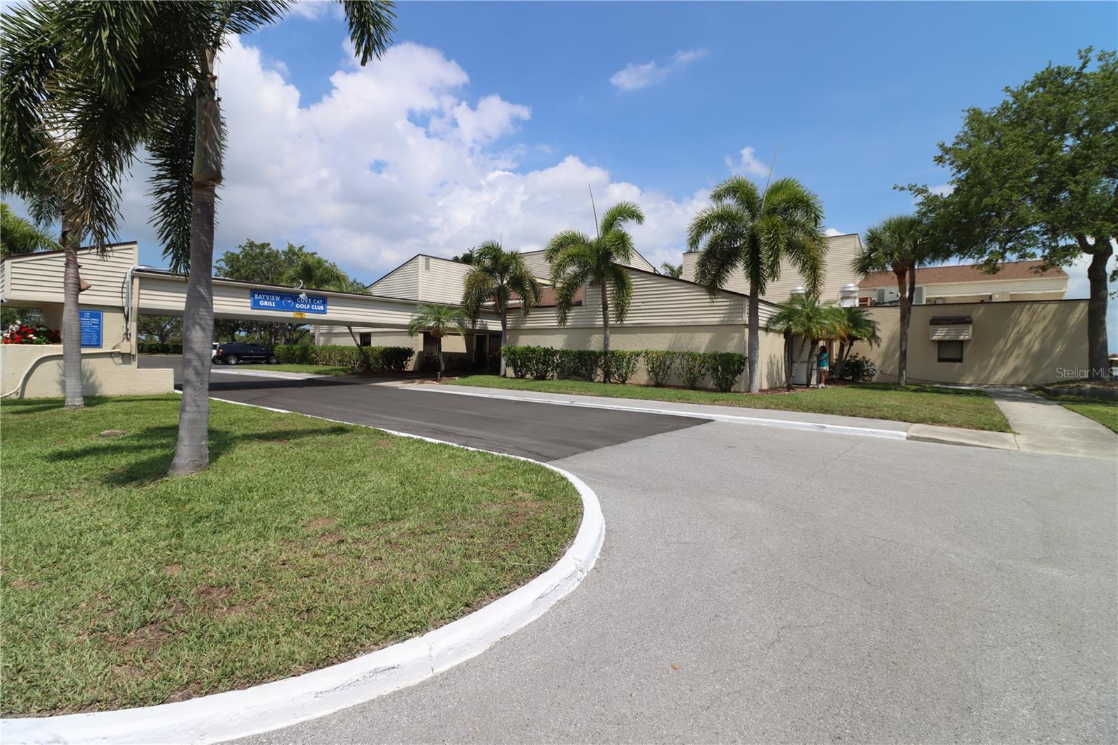 Image 18 of 34 For 2700 Cove Cay Drive 2b