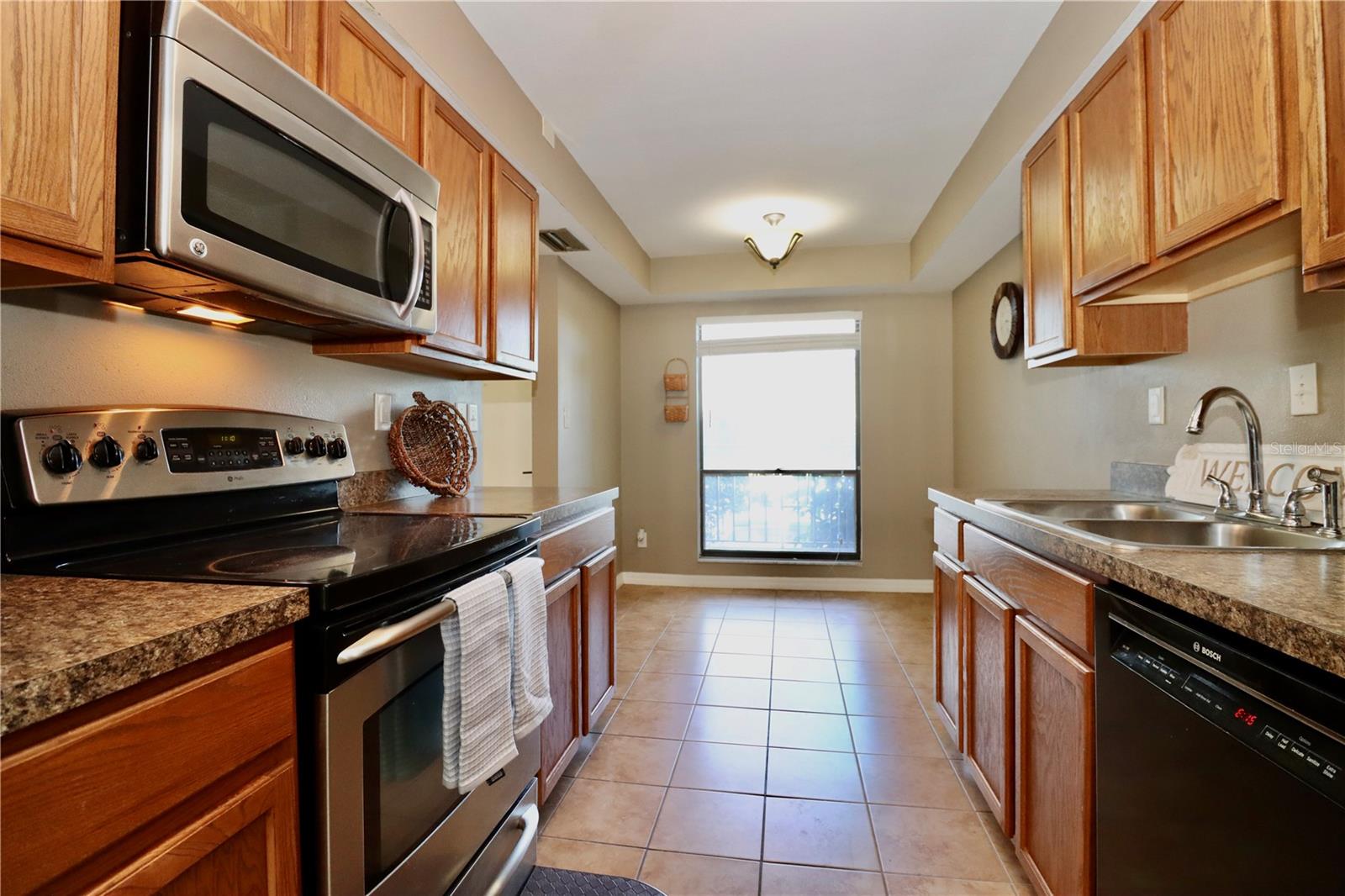 Image 5 of 34 For 2700 Cove Cay Drive 2b