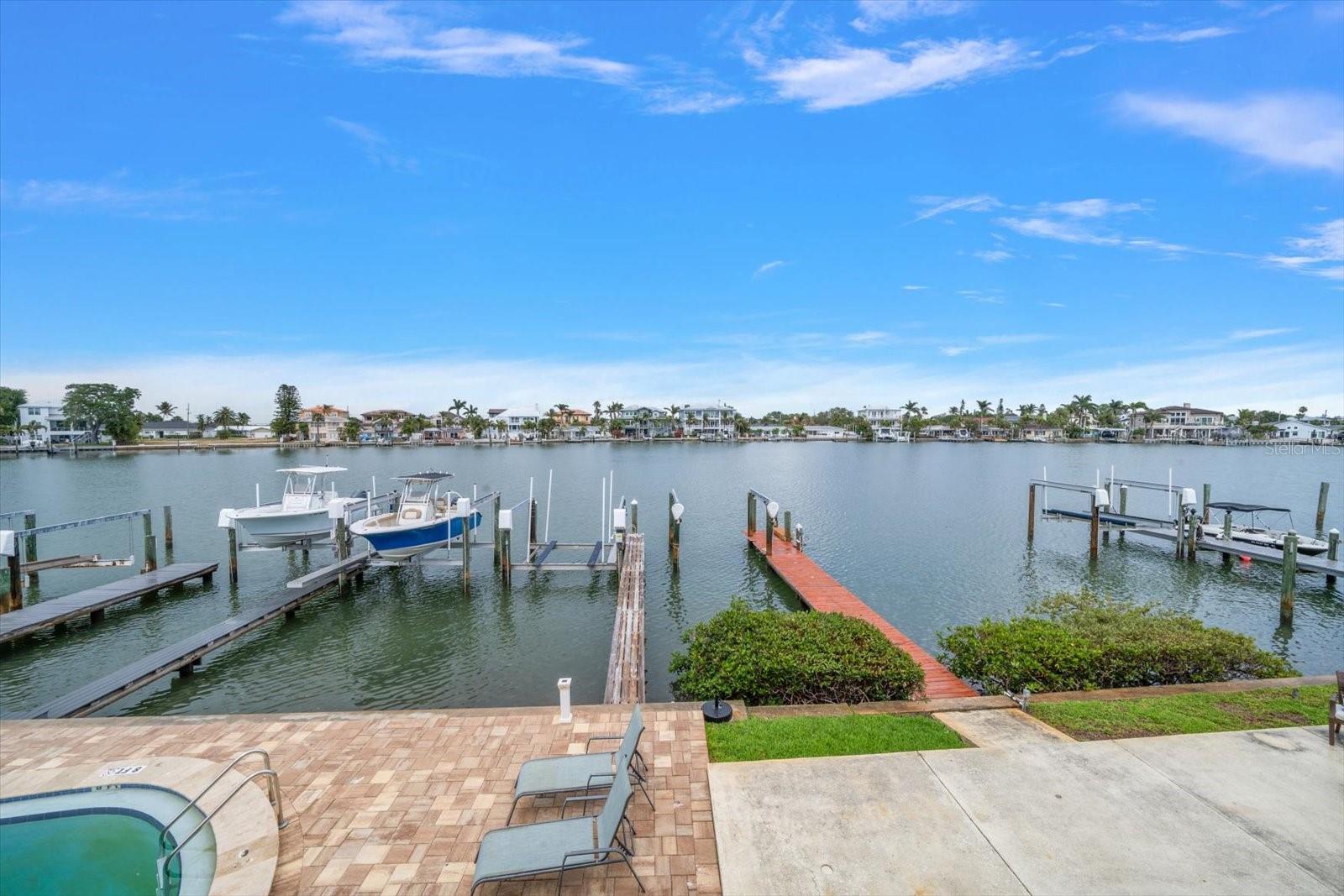 Image 30 of 35 For 2511 Bay Boulevard B