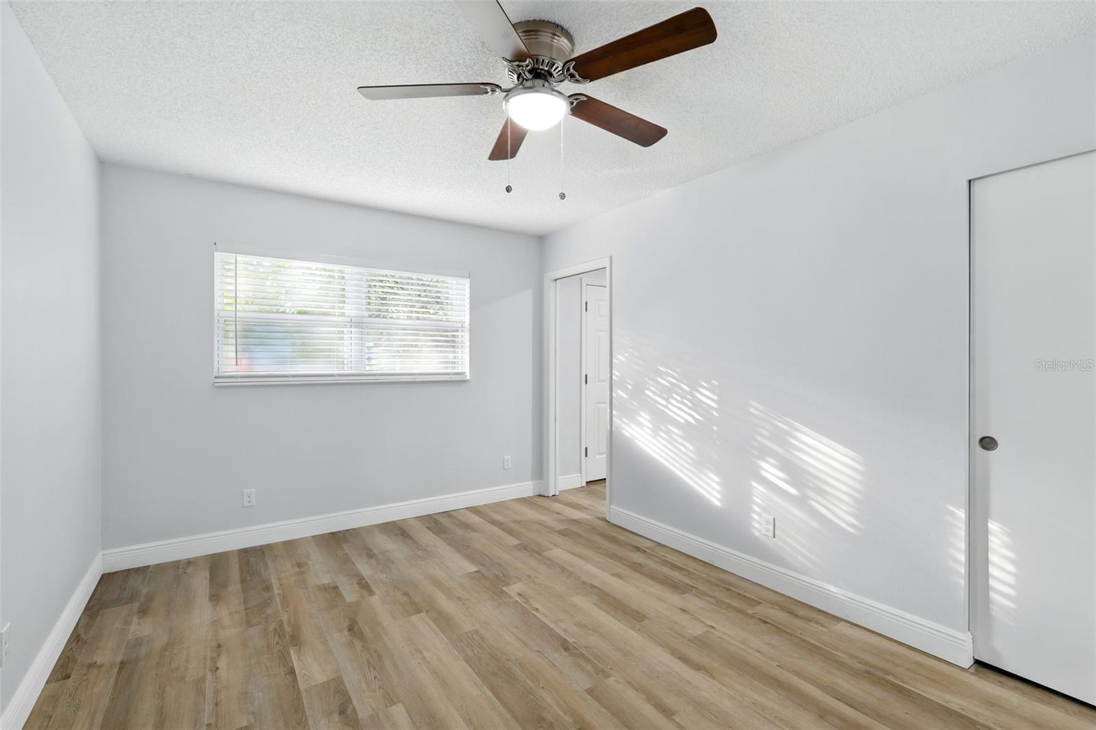 Image 16 of 28 For 2286 Norwegian Drive 8