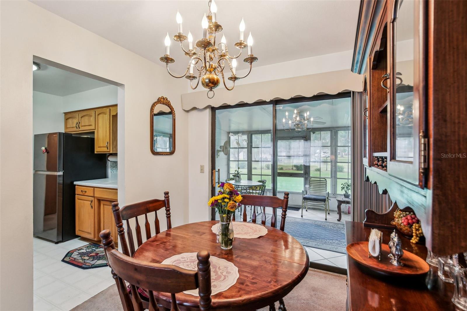 Listing photo id 10 for 403 Westbrook Avenue