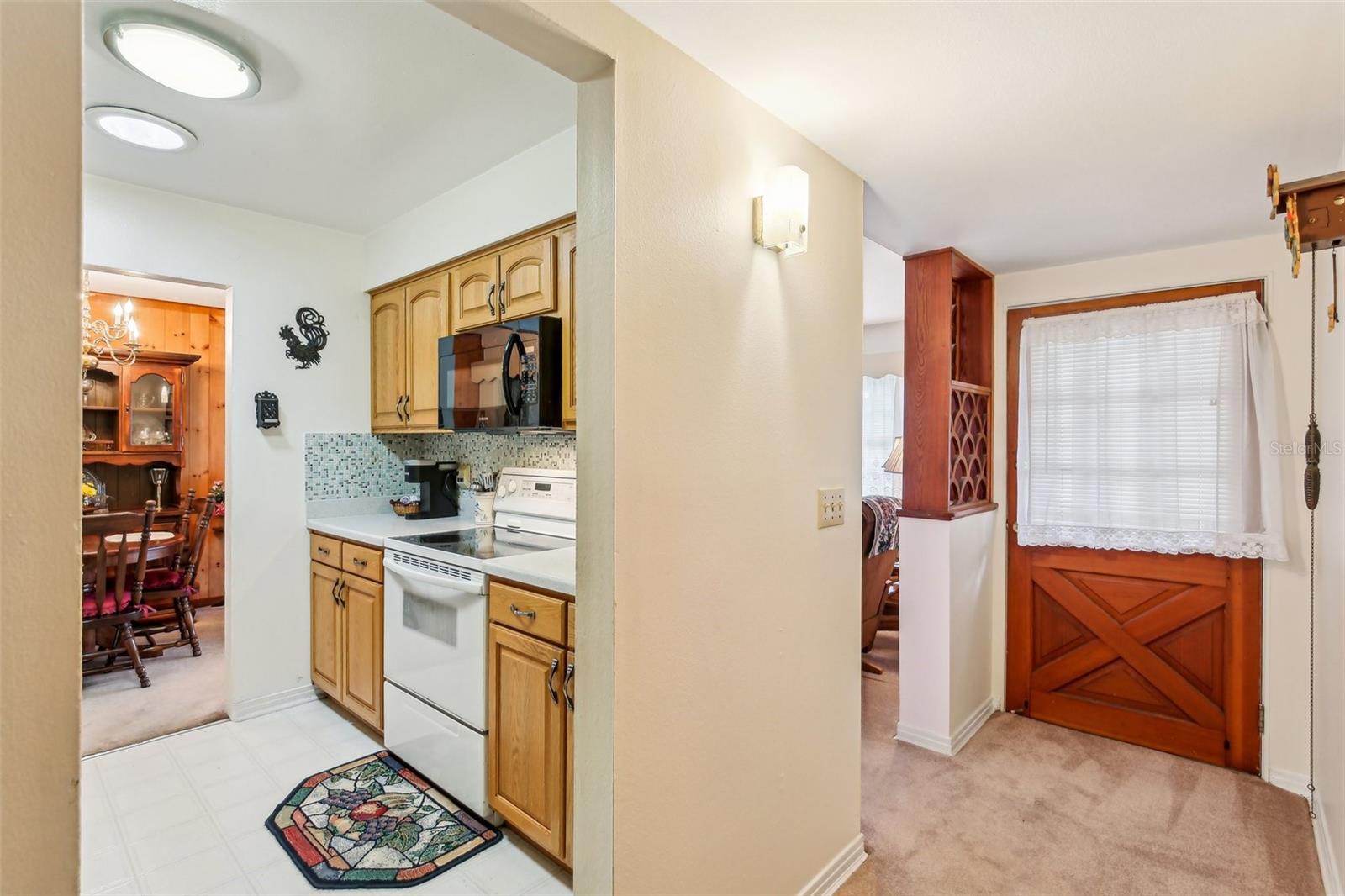 Listing photo id 14 for 403 Westbrook Avenue