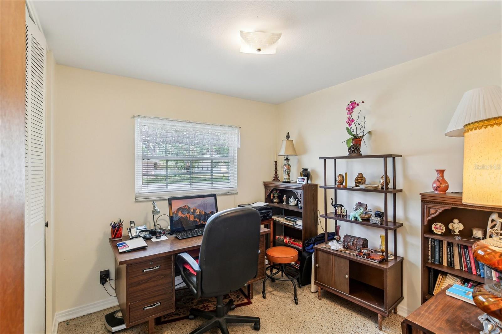 Listing photo id 17 for 403 Westbrook Avenue