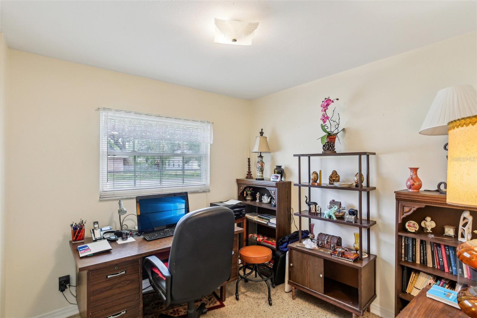 Listing photo id 18 for 403 Westbrook Avenue