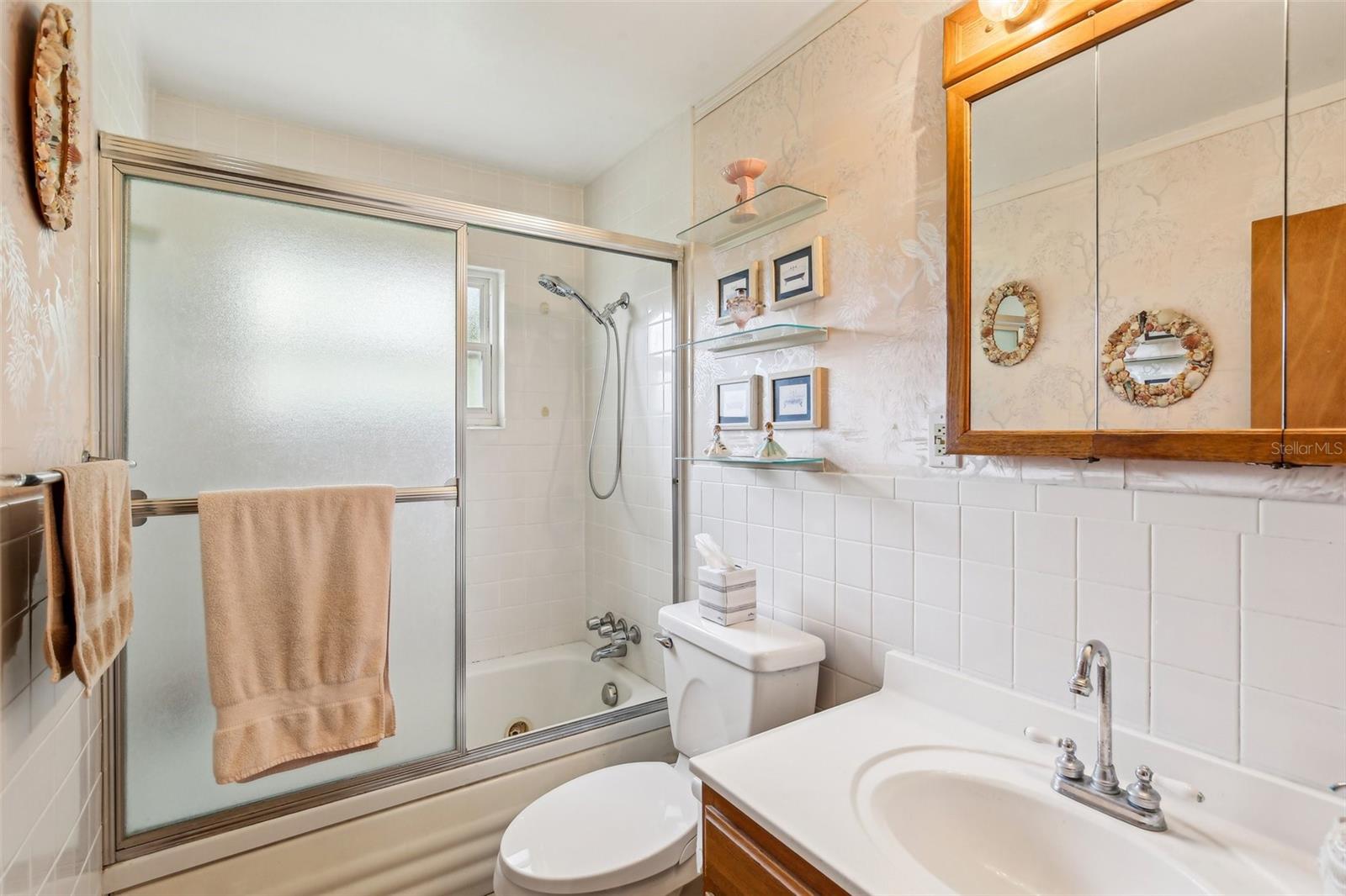 Listing photo id 21 for 403 Westbrook Avenue