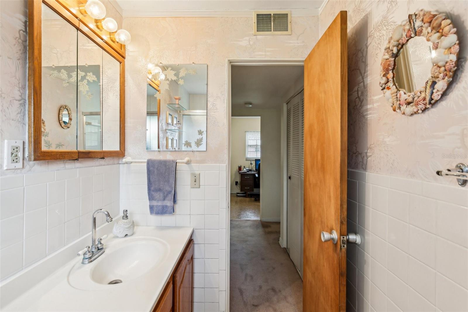 Listing photo id 22 for 403 Westbrook Avenue