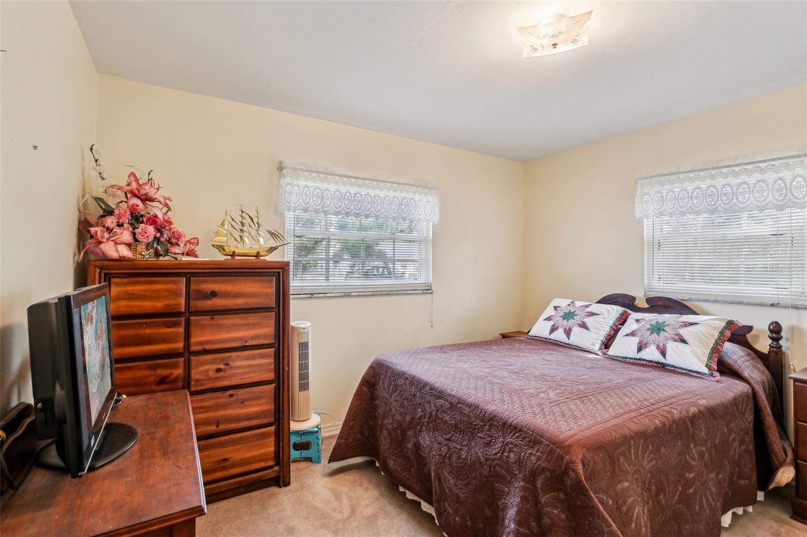 Listing photo id 24 for 403 Westbrook Avenue