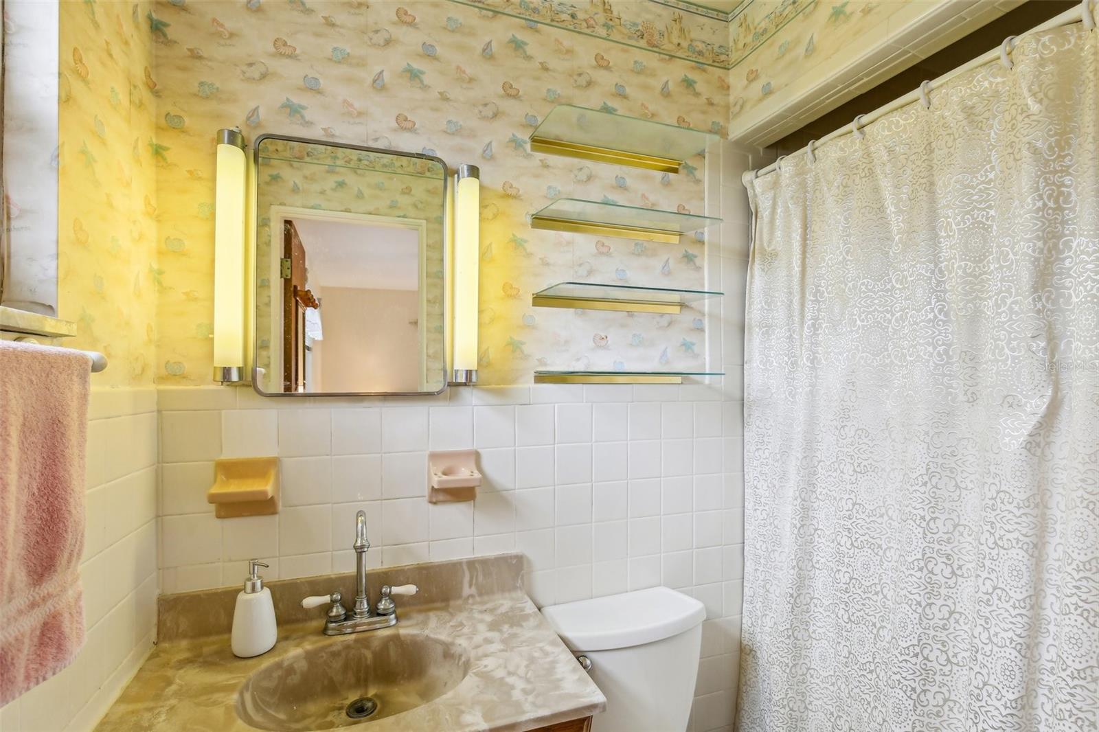 Listing photo id 30 for 403 Westbrook Avenue