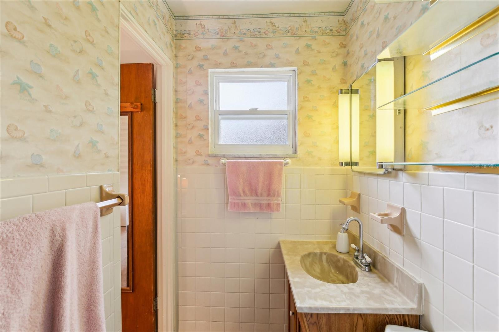Listing photo id 31 for 403 Westbrook Avenue