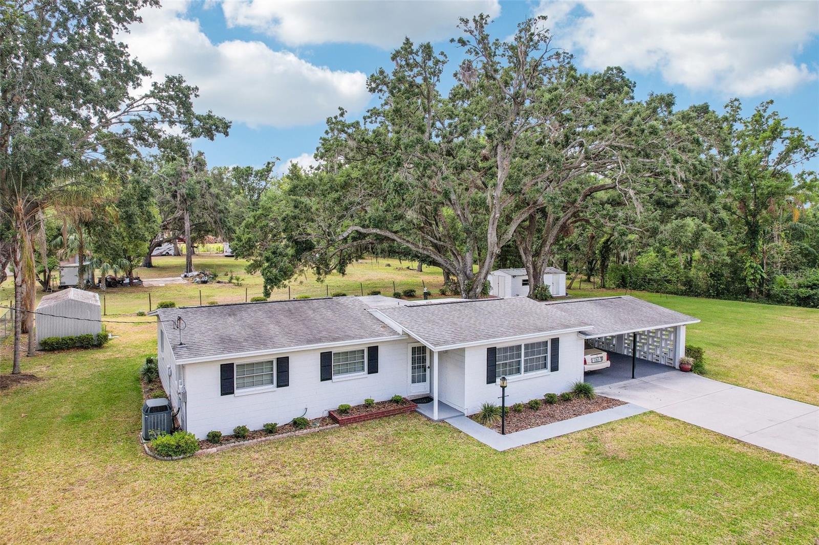 Listing photo id 45 for 403 Westbrook Avenue