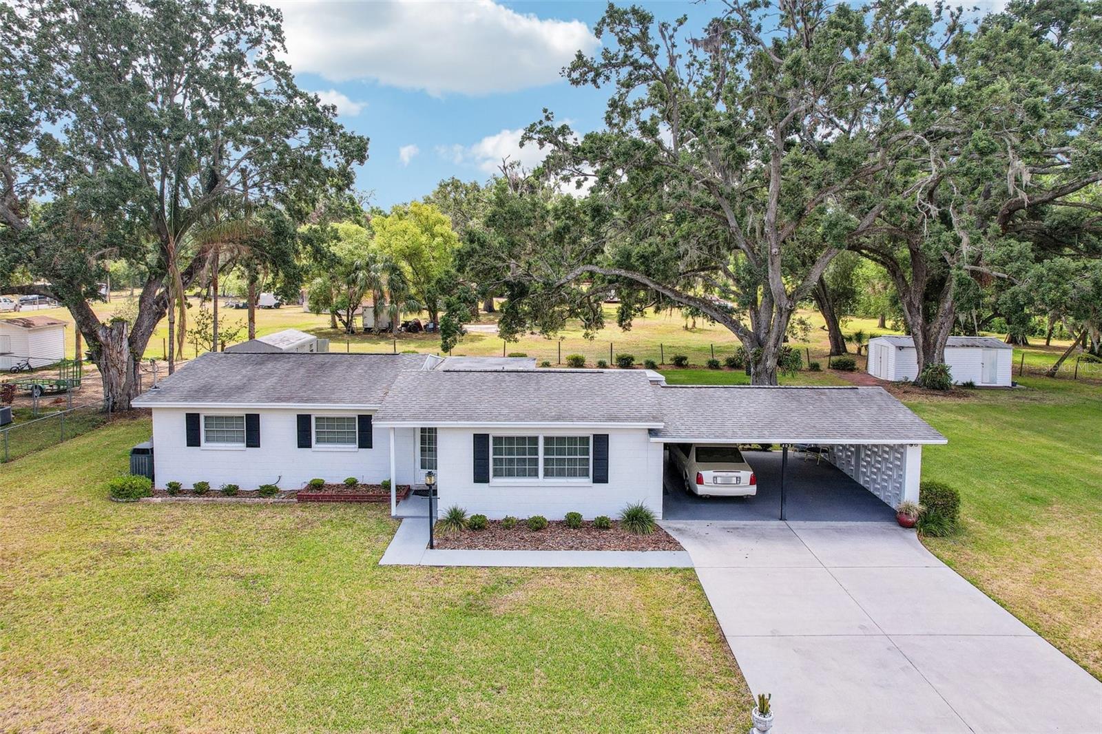 Listing photo id 46 for 403 Westbrook Avenue