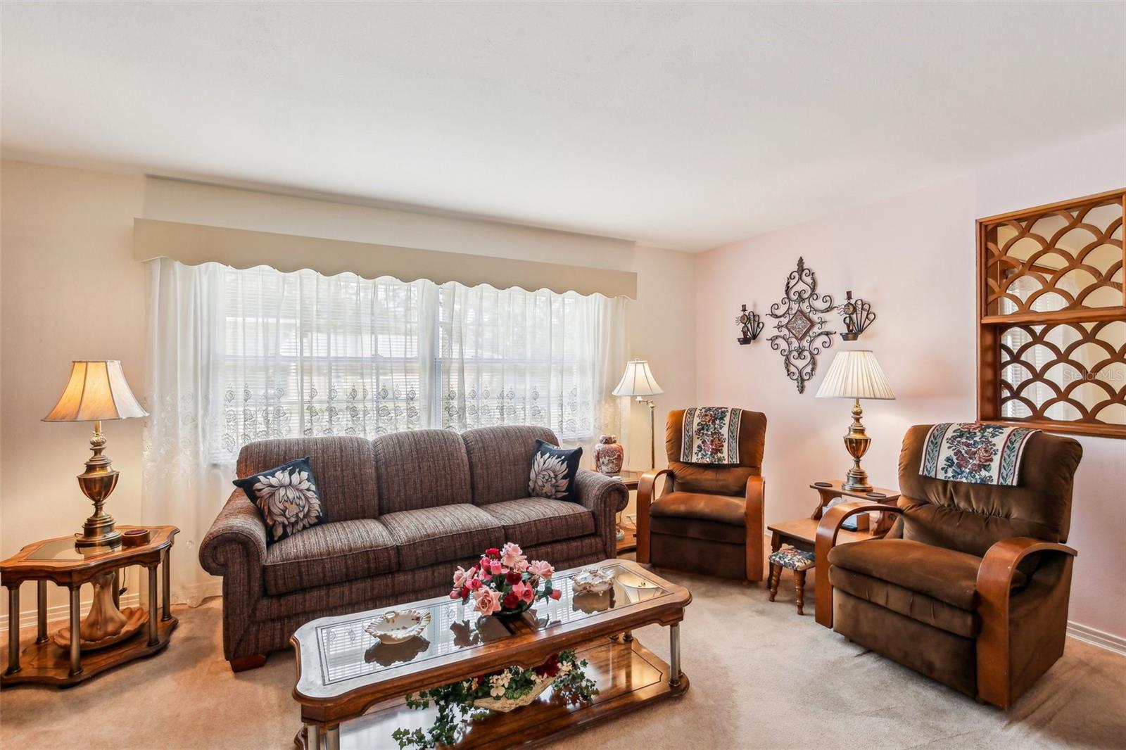 Listing photo id 5 for 403 Westbrook Avenue