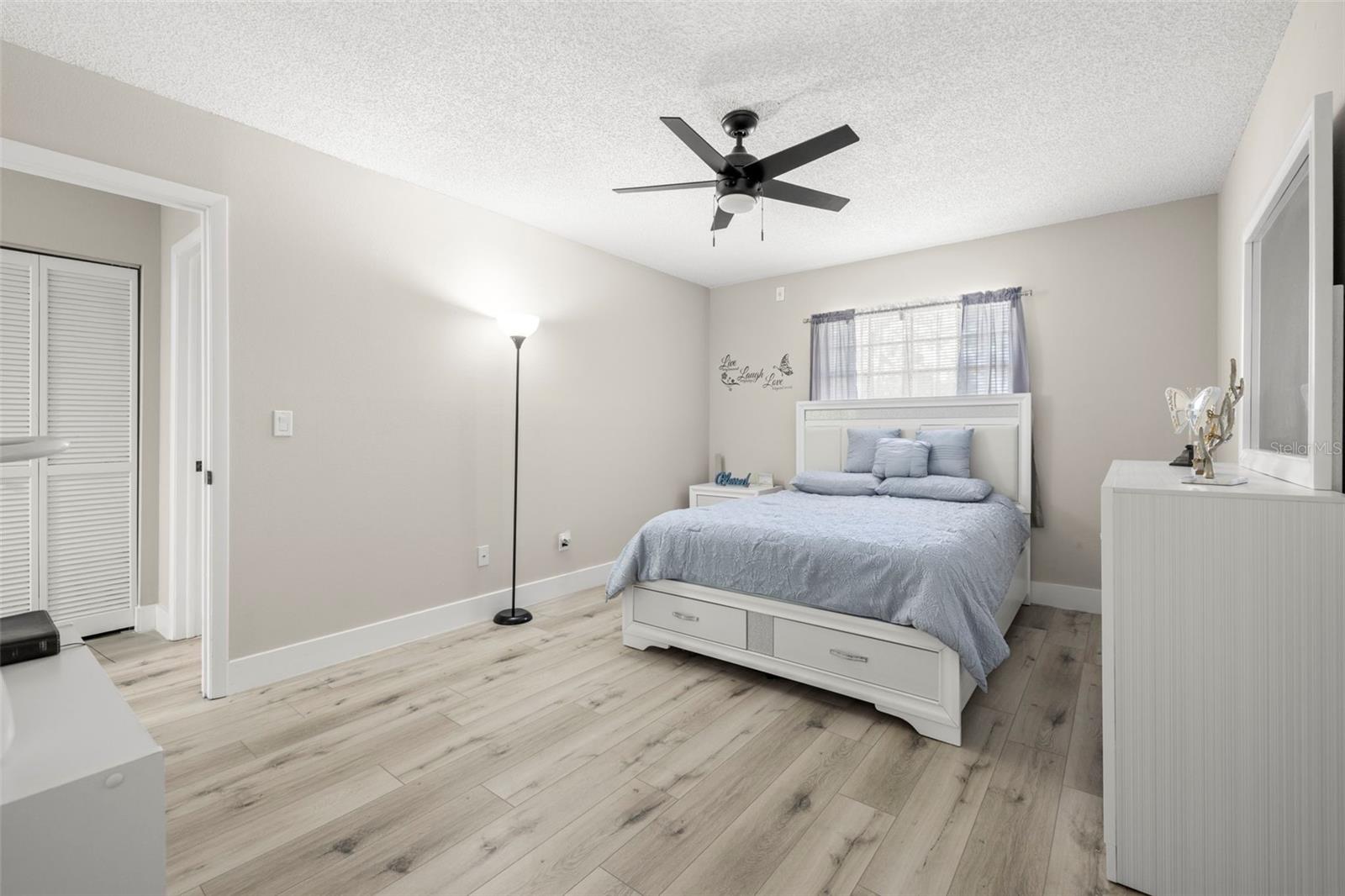 Image 18 of 30 For 13250 Ridge Road 4b3