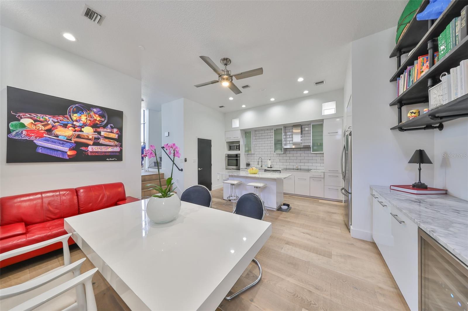 Image 15 of 39 For 3012 Barcelona Street 7