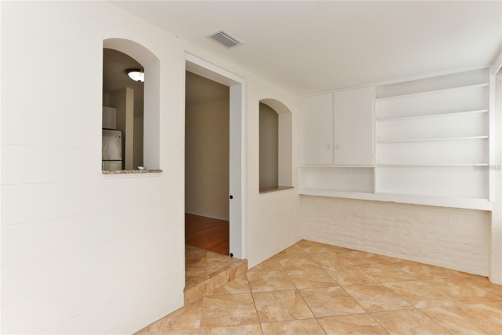 Image 9 of 39 For 135 Ricardo Way Ne 1